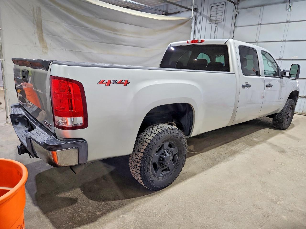 2012 Gmc Sierra K2500 Sle Серебряный vin: 1GT120CG1CF200636