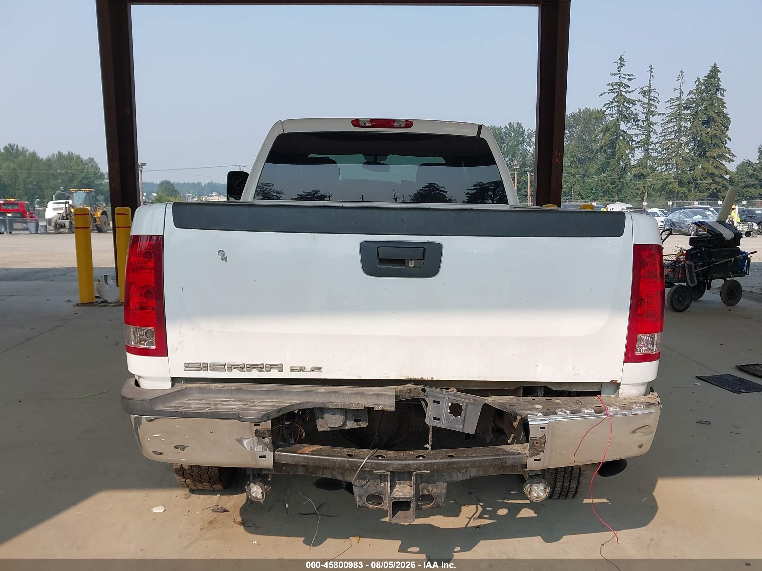 2011 Gmc Sierra 2500hd Sle White vin: 1GT120CG3BF112363
