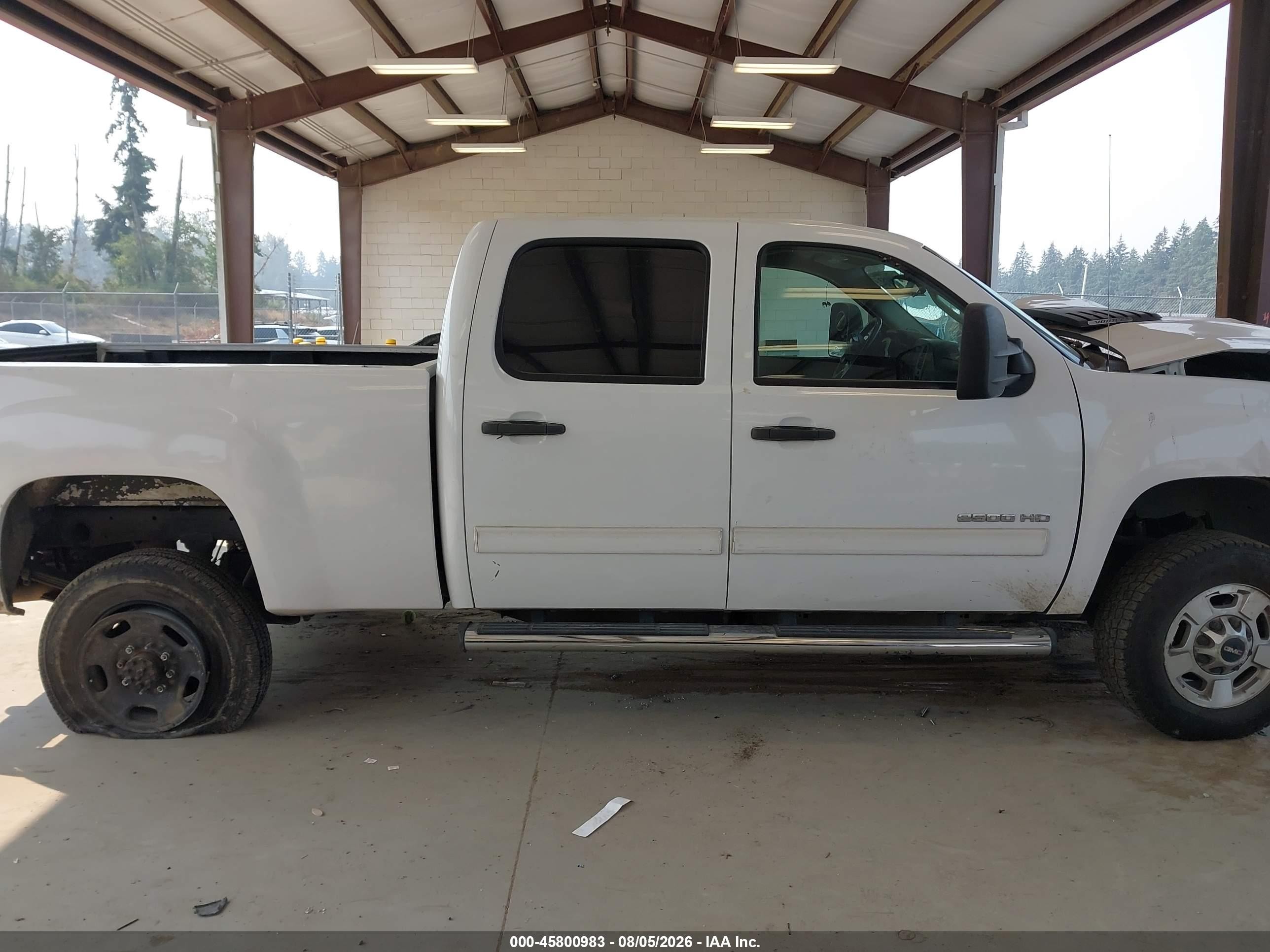 2011 Gmc Sierra 2500hd Sle White vin: 1GT120CG3BF112363