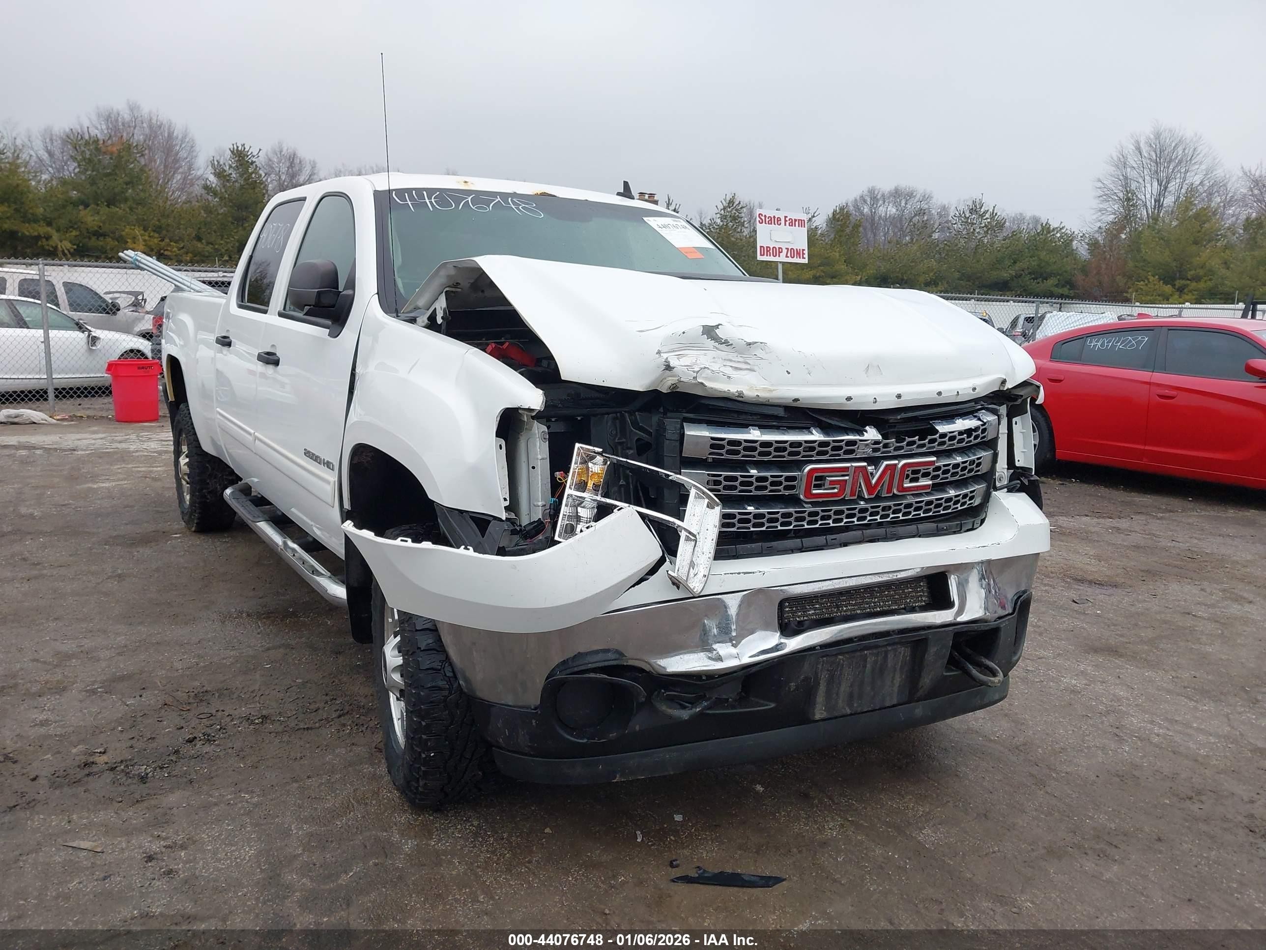 2013 Gmc Sierra 2500hd Sle White vin: 1GT120CG3DF137153