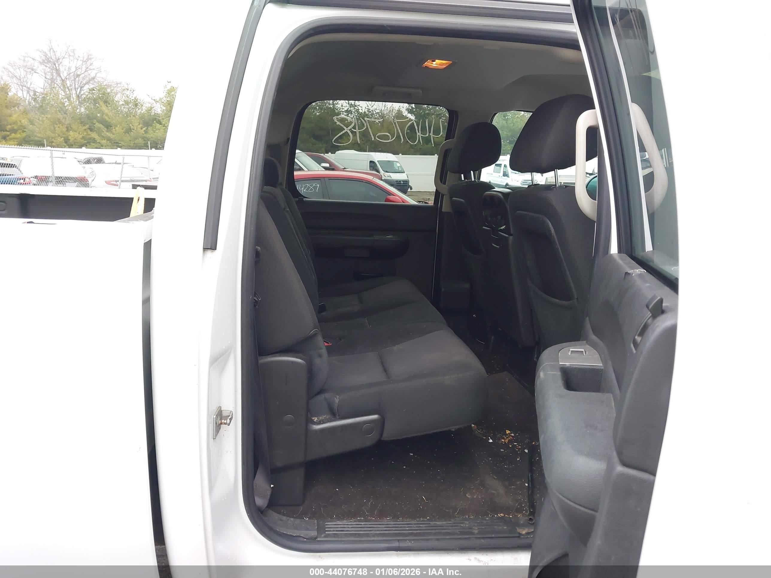 2013 Gmc Sierra 2500hd Sle White vin: 1GT120CG3DF137153