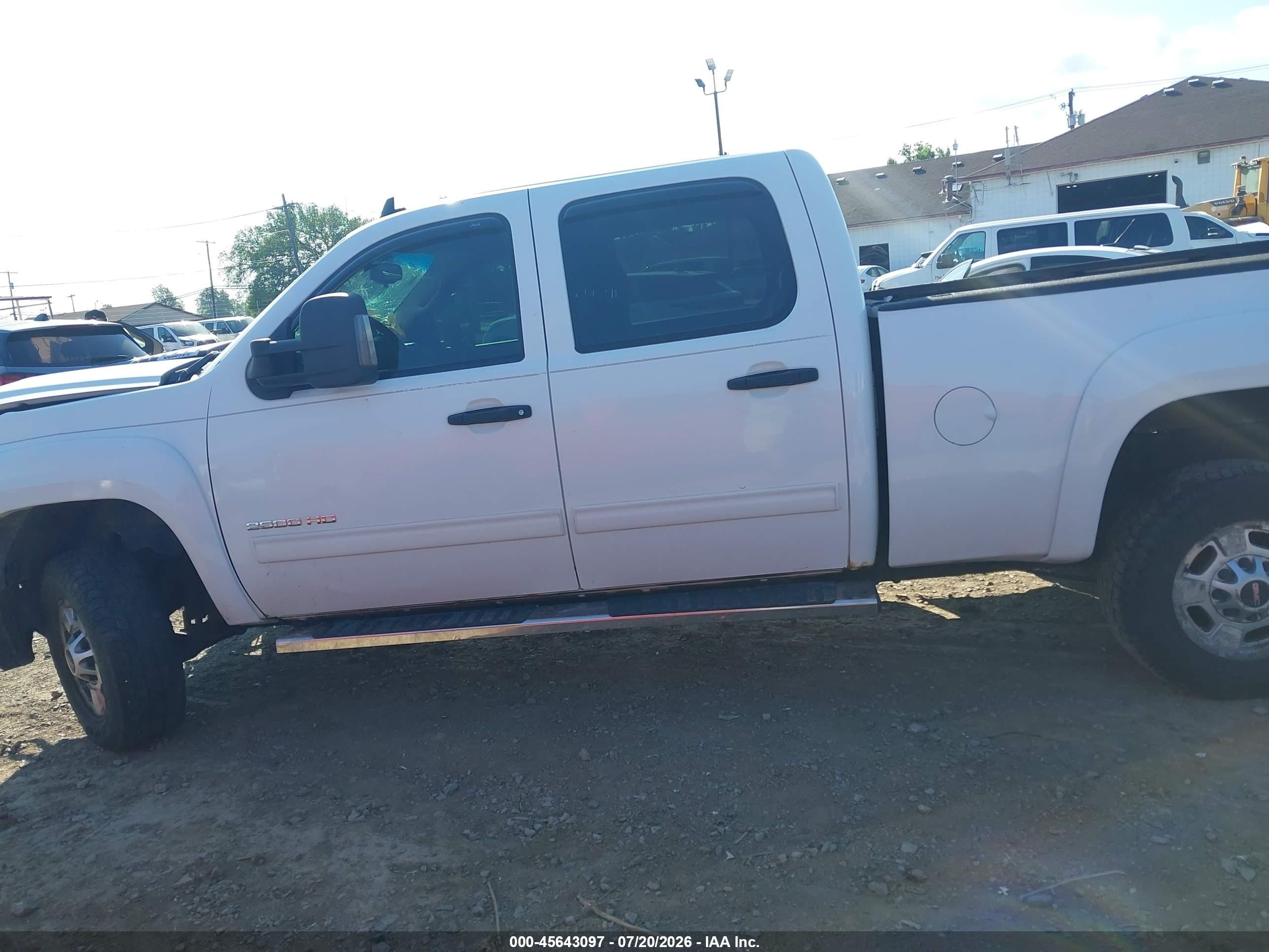 2011 Gmc Sierra 2500hd Sle White vin: 1GT120CG4BF204811