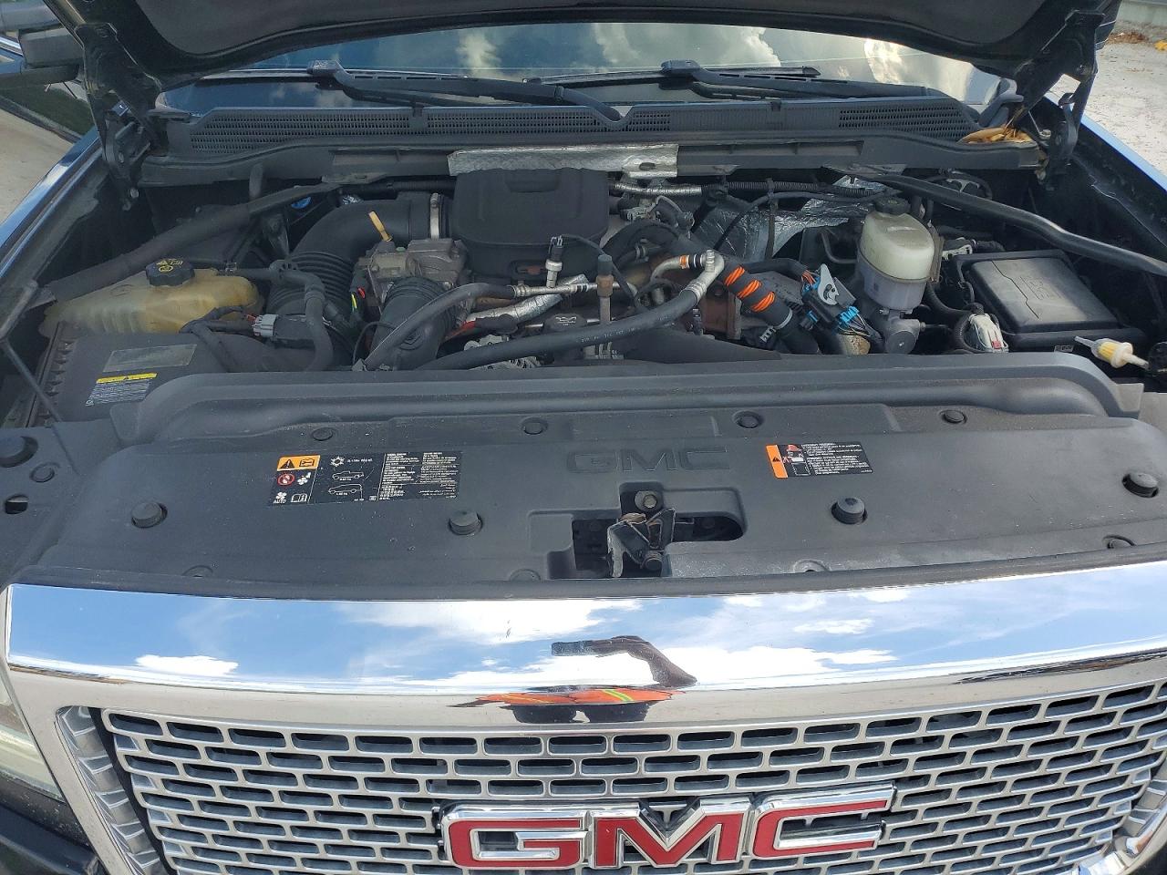 2015 Gmc Sierra K2500 Denali Black vin: 1GT120E80FF501764