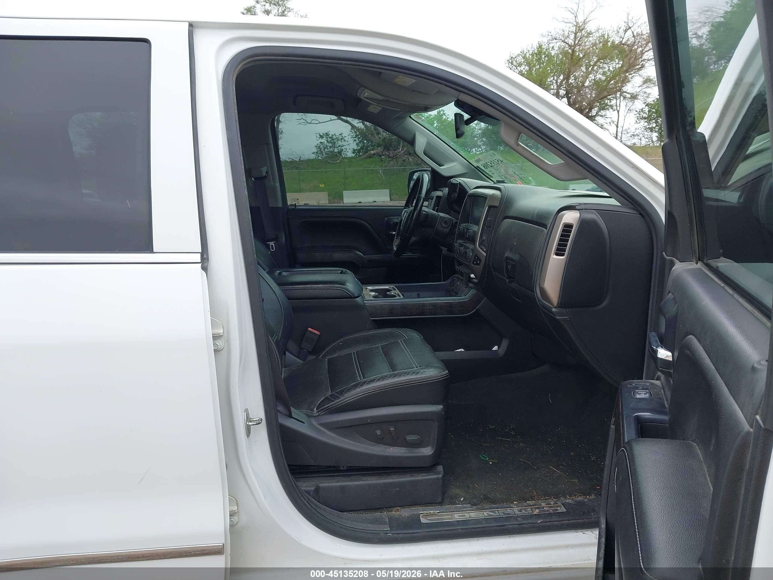 2015 Gmc Sierra 2500hd Denali White vin: 1GT120E84FF506661