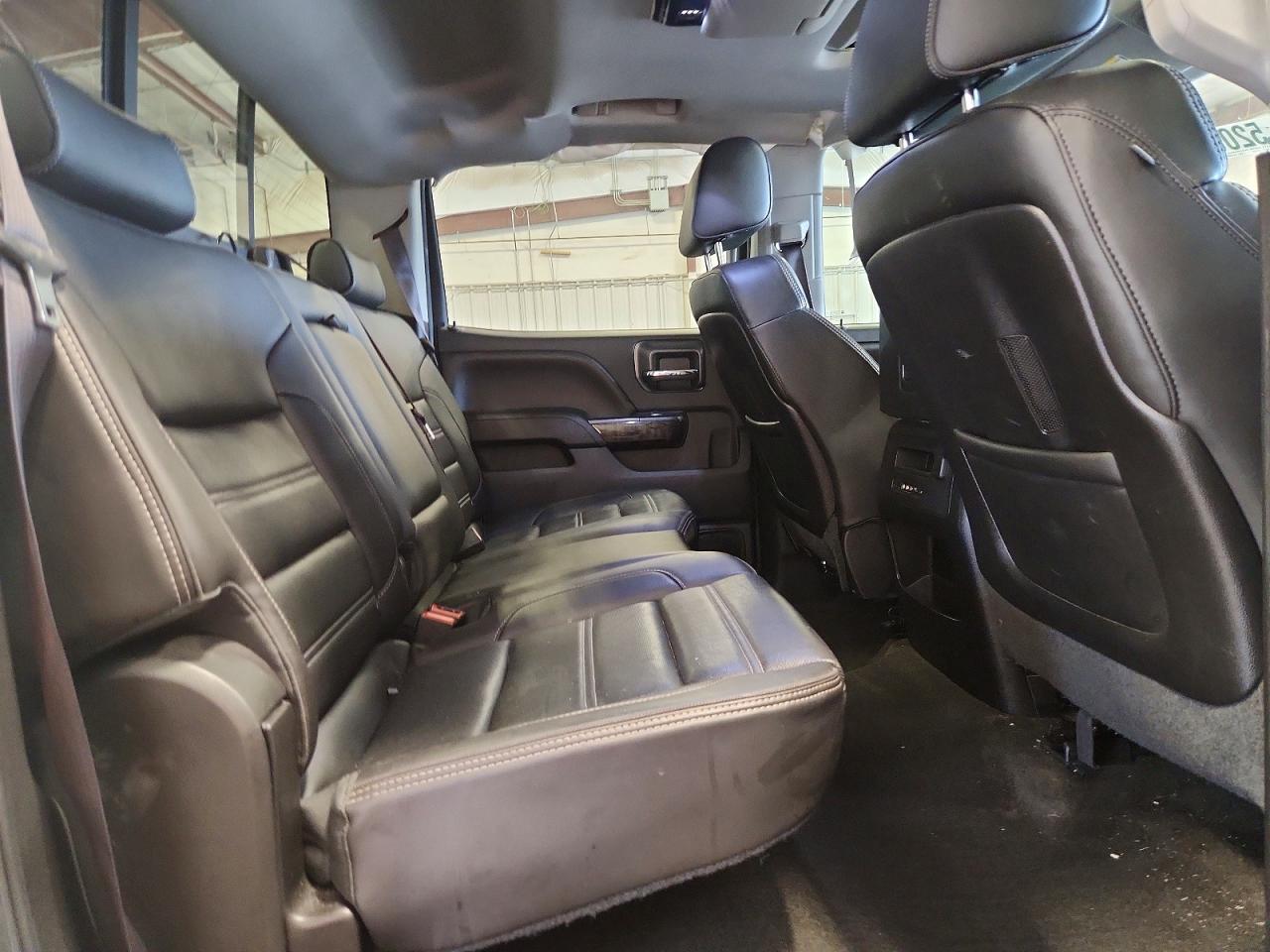 2015 Gmc Sierra K2500 Denali White vin: 1GT120E88FF552297