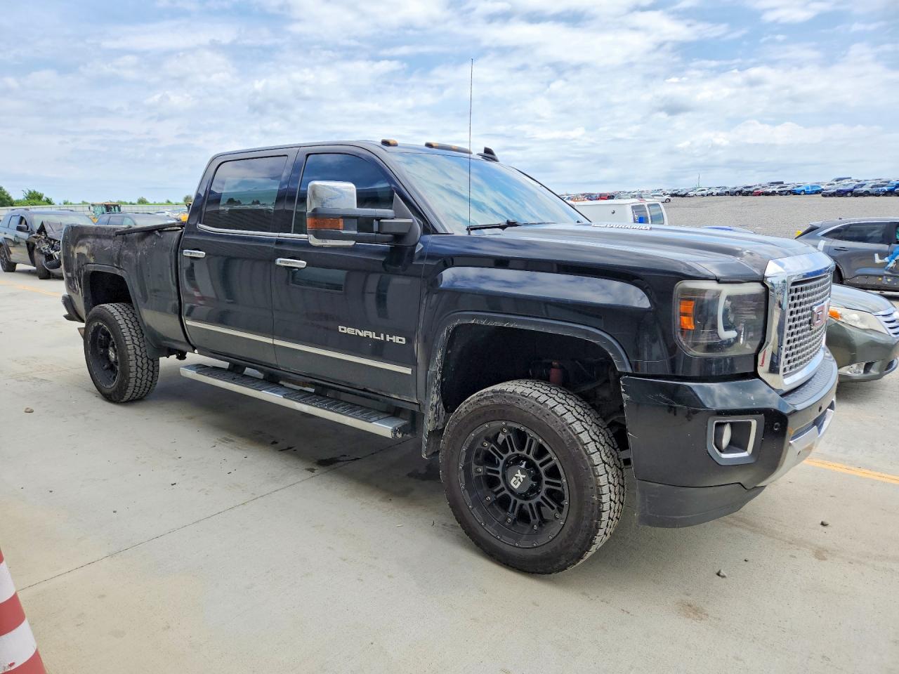 2015 Gmc Sierra K2500 Denali Черный vin: 1GT120E88FF553787