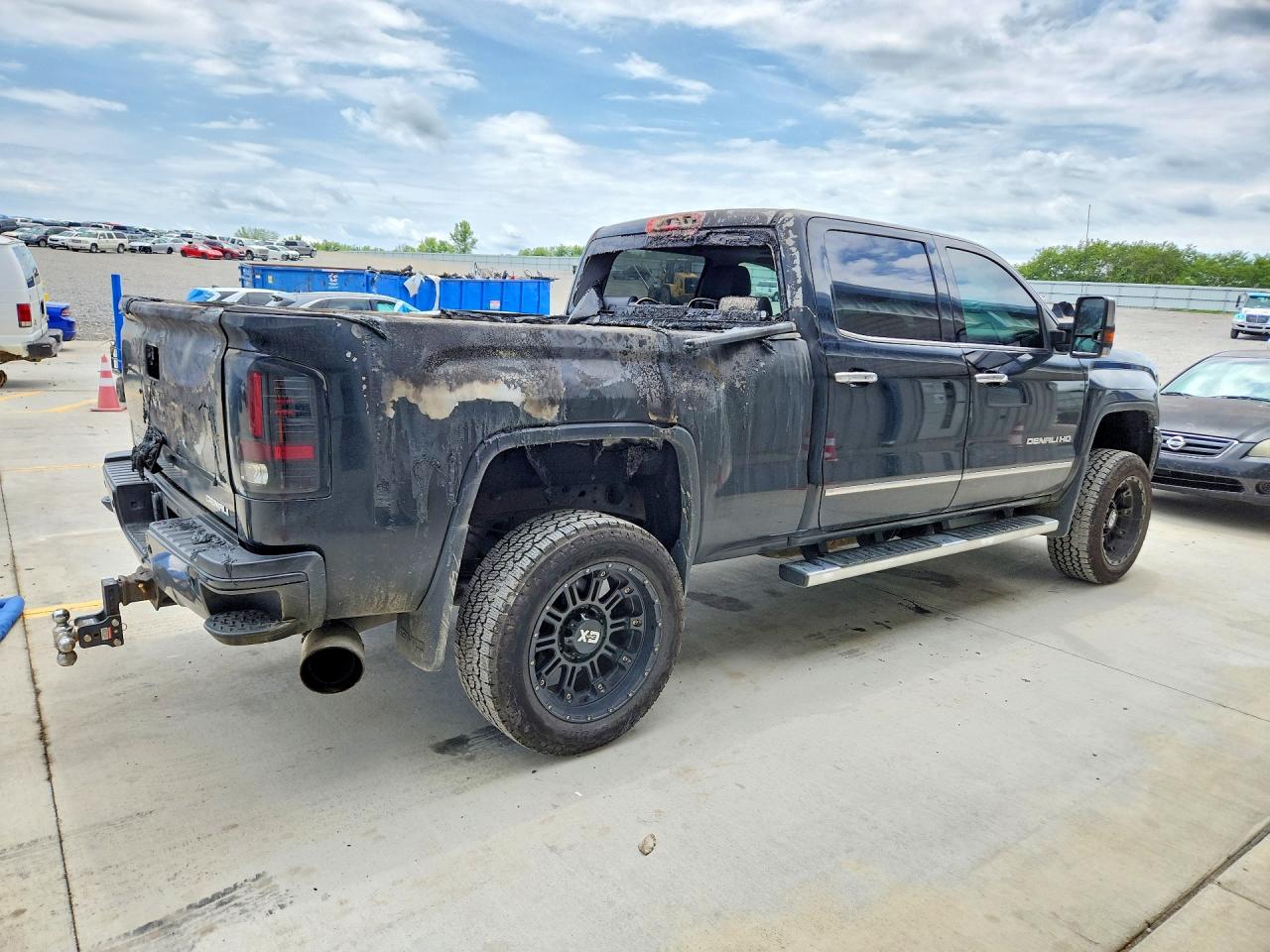 2015 Gmc Sierra K2500 Denali Черный vin: 1GT120E88FF553787