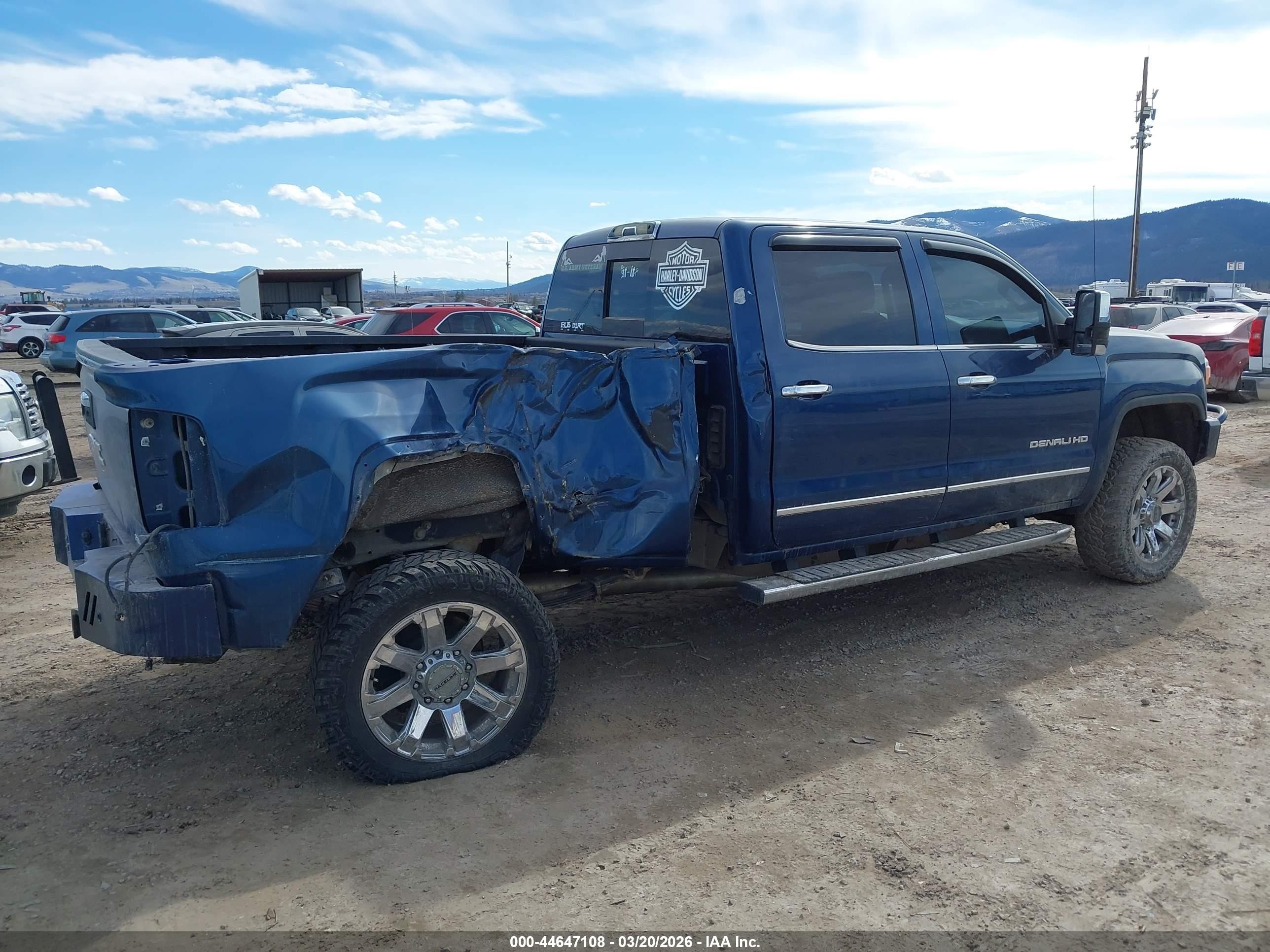 2015 Gmc Sierra 2500hd Denali Синий vin: 1GT120E88FF575157