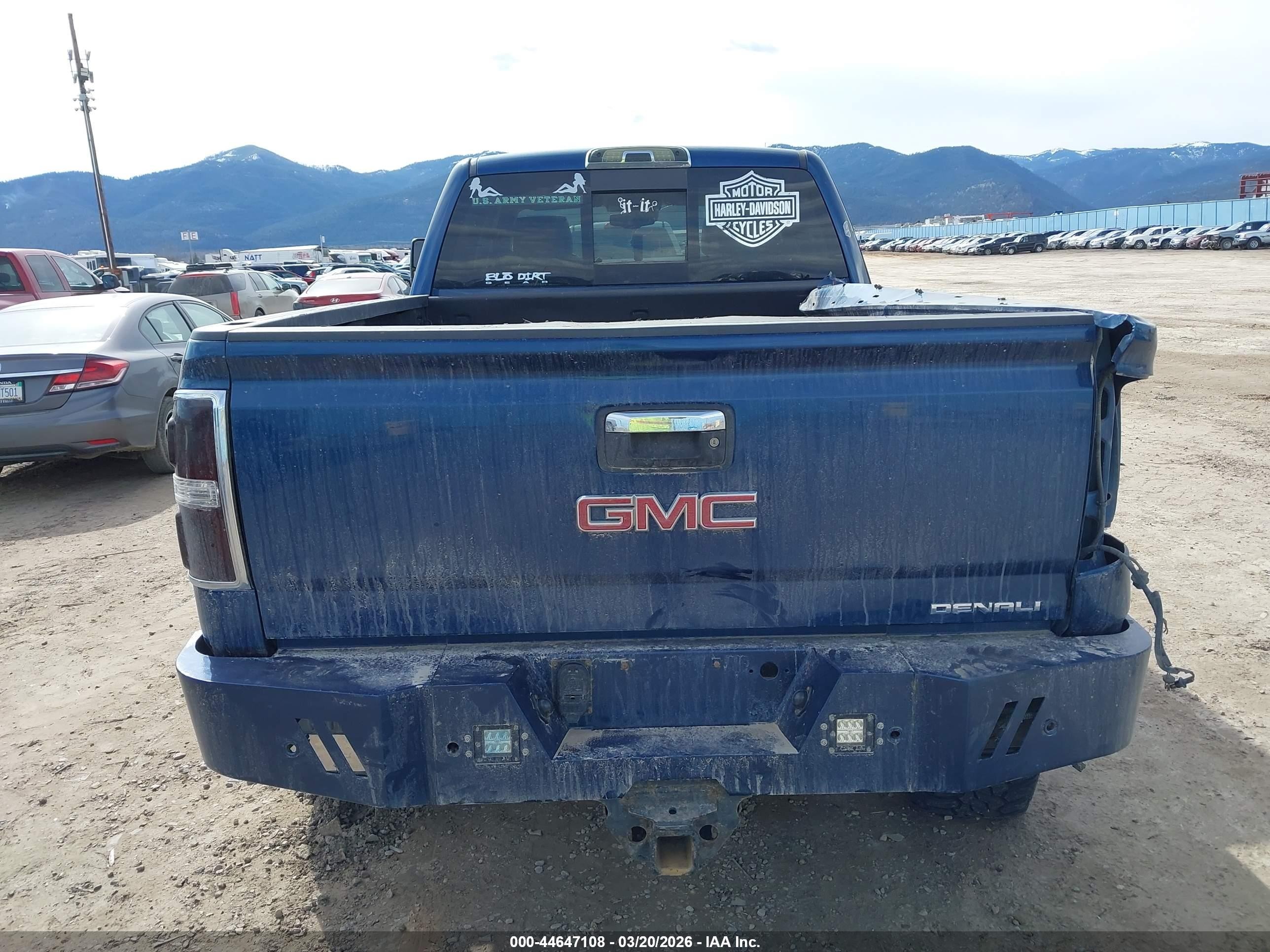 2015 Gmc Sierra 2500hd Denali Синий vin: 1GT120E88FF575157