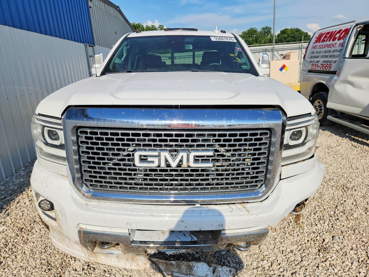 2015 Gmc Sierra K2500 Denali White vin: 1GT120E89FF645068