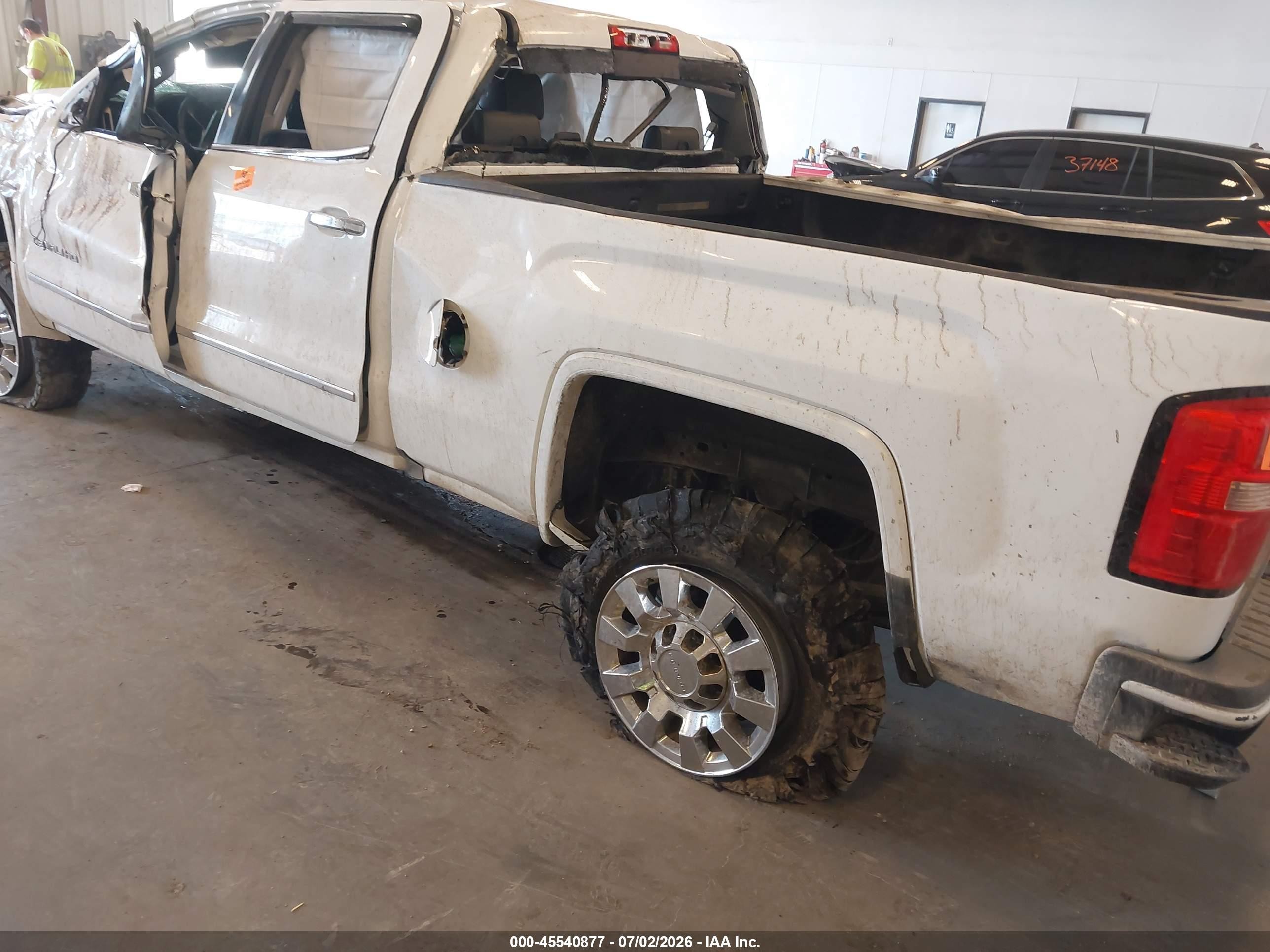 2015 Gmc Sierra 2500hd Denali White vin: 1GT120E8XFF117183