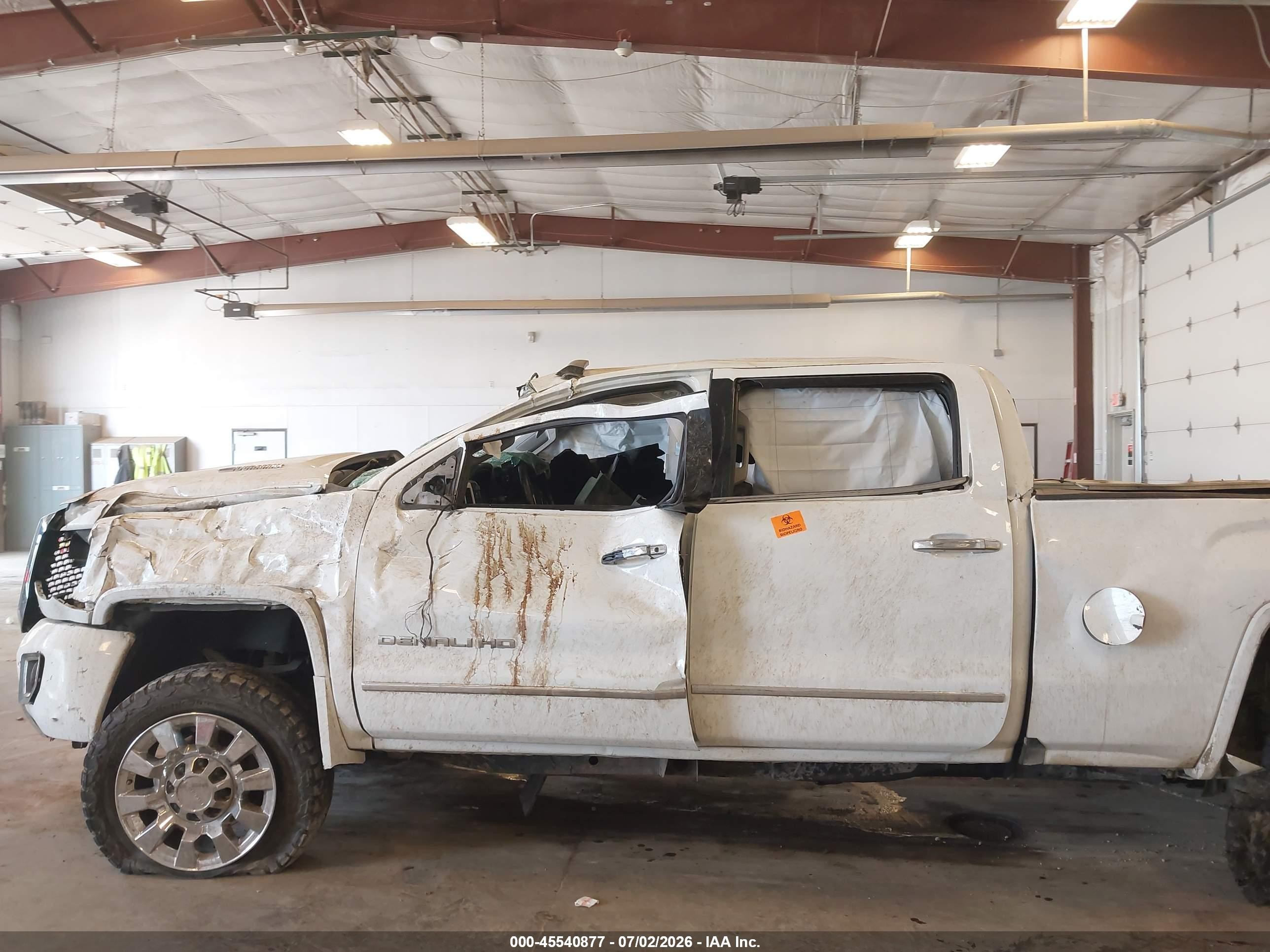 2015 Gmc Sierra 2500hd Denali White vin: 1GT120E8XFF117183