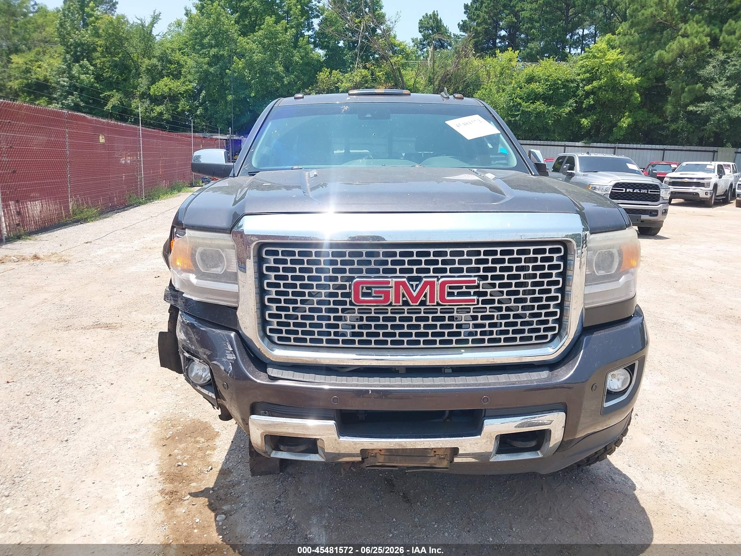 2015 Gmc Sierra 2500hd Denali Gray vin: 1GT120E8XFF180655