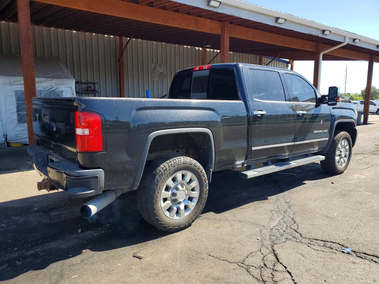 2015 Gmc Sierra K2500 Denali Black vin: 1GT120E8XFF608739