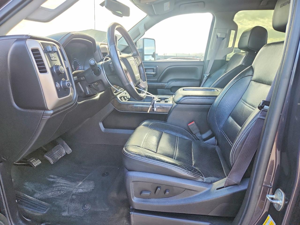 2015 Gmc Sierra K2500 Denali Black vin: 1GT120EG1FF165095