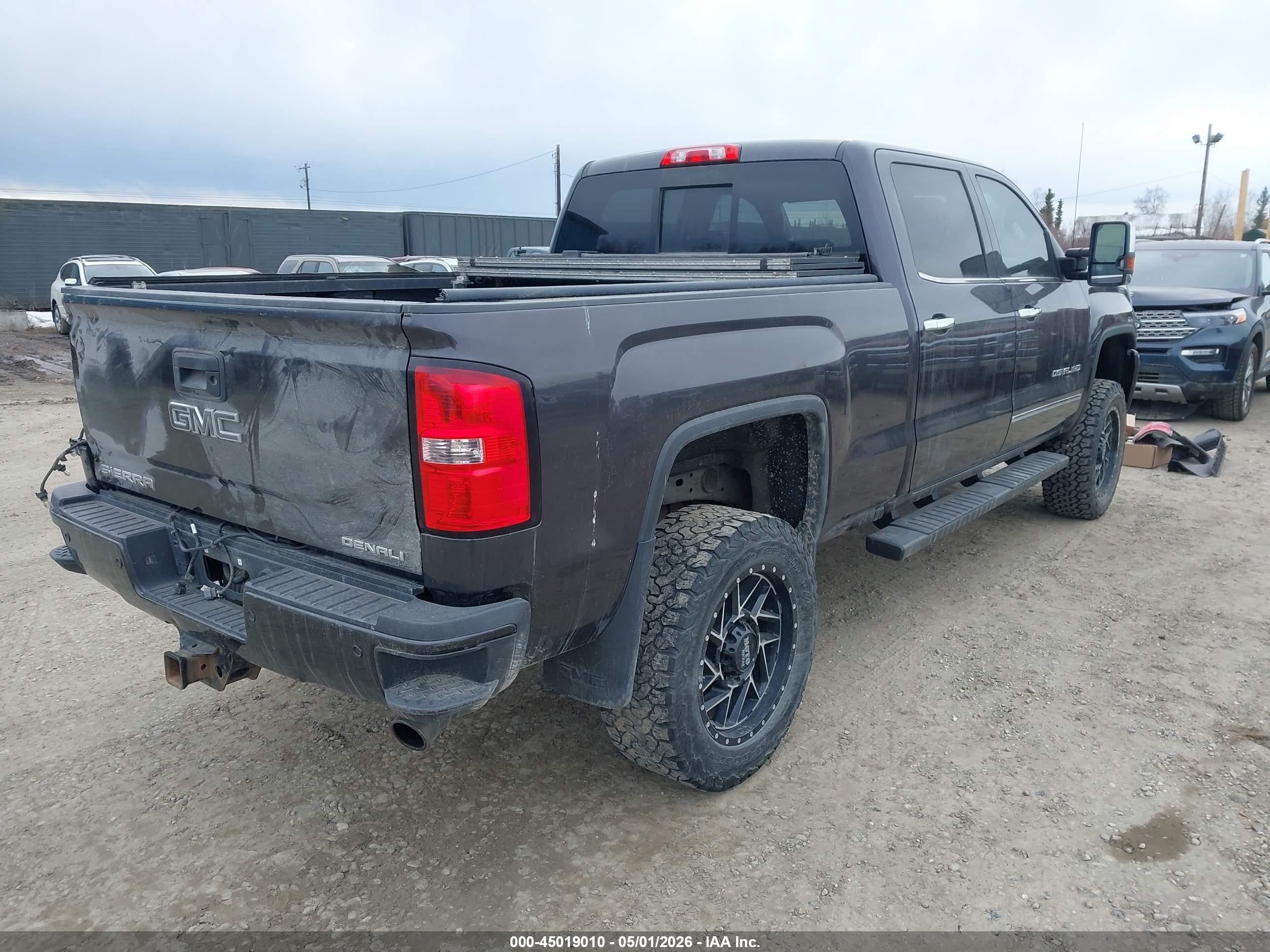 2015 Gmc Sierra 2500hd Denali Gray vin: 1GT120EG2FF679070