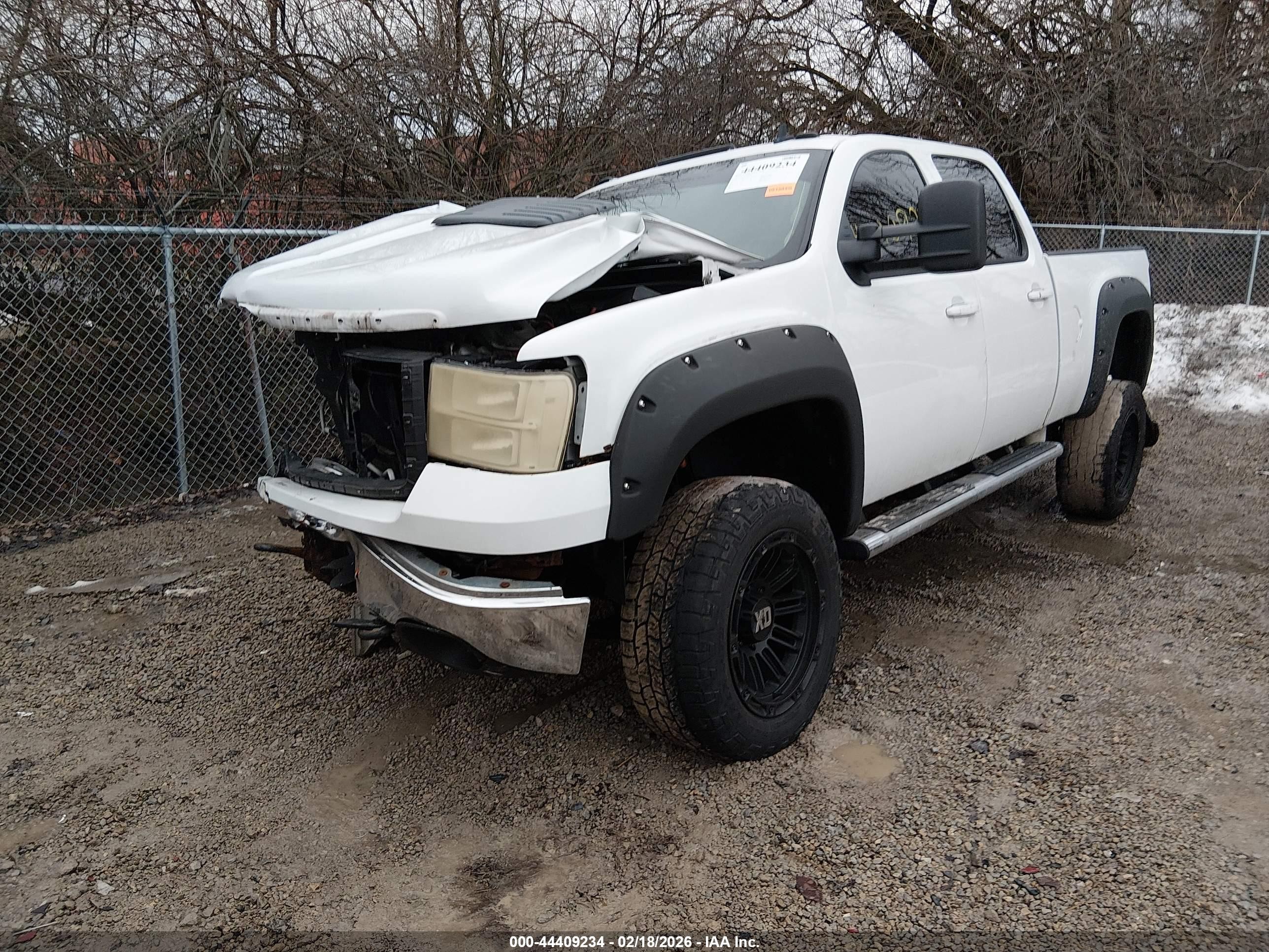 2011 Gmc Sierra 2500hd Slt White vin: 1GT121C83BF113141