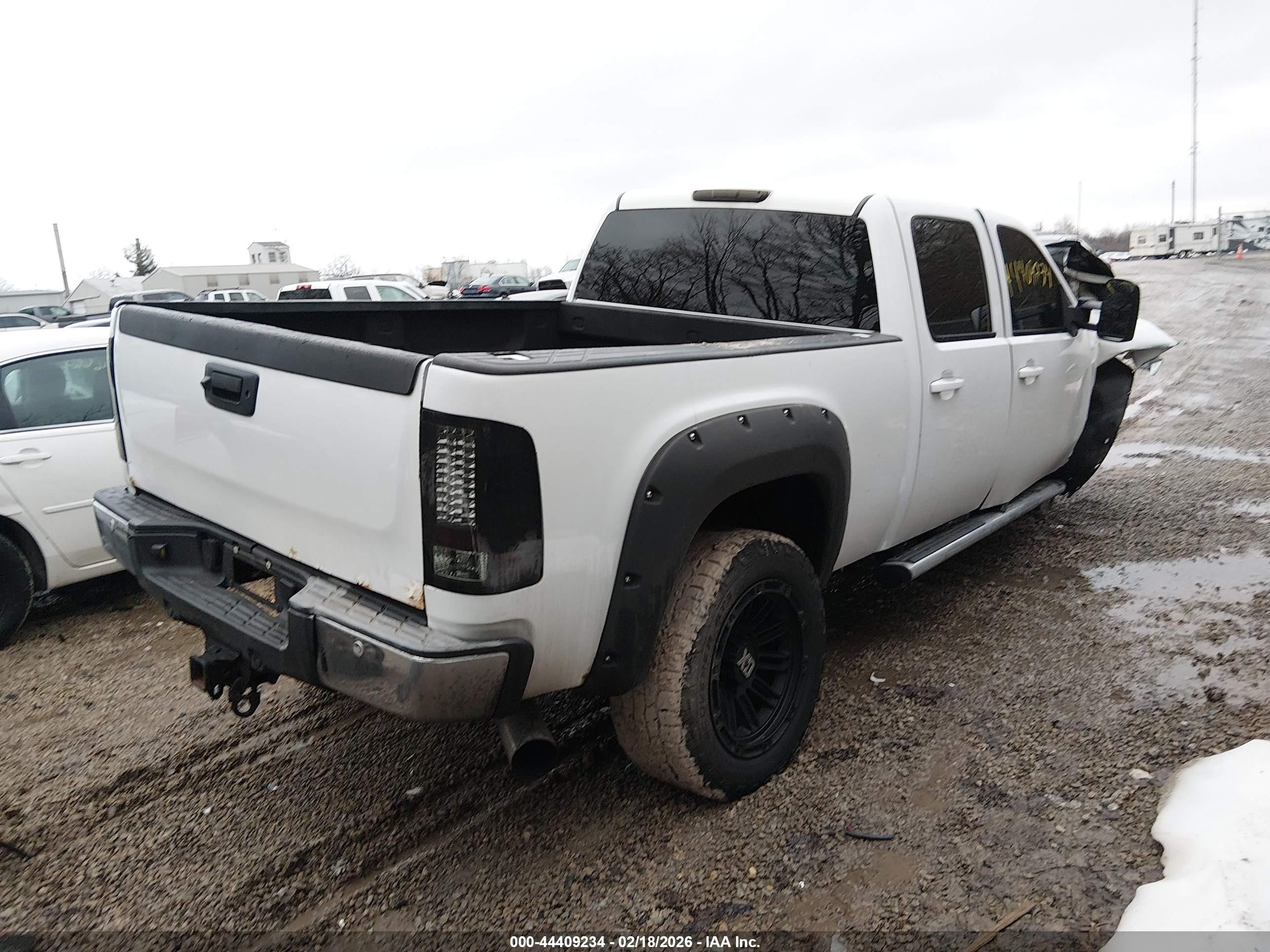2011 Gmc Sierra 2500hd Slt White vin: 1GT121C83BF113141