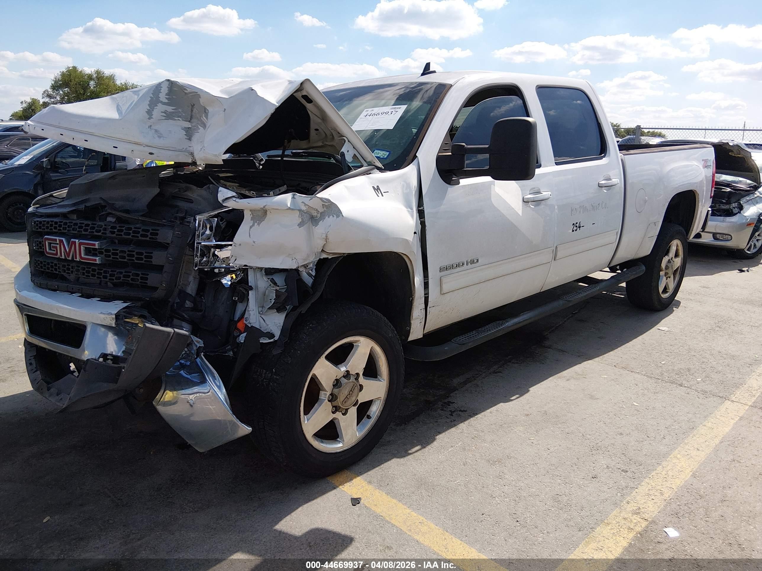 2011 Gmc Sierra 2500hd Slt White vin: 1GT121C85BF250646