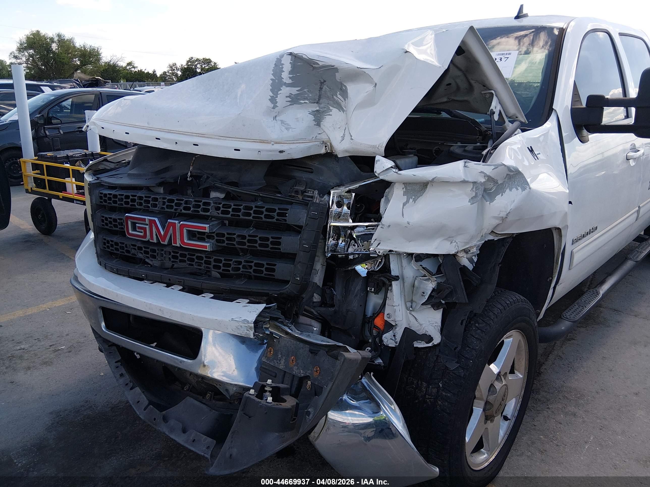 2011 Gmc Sierra 2500hd Slt White vin: 1GT121C85BF250646