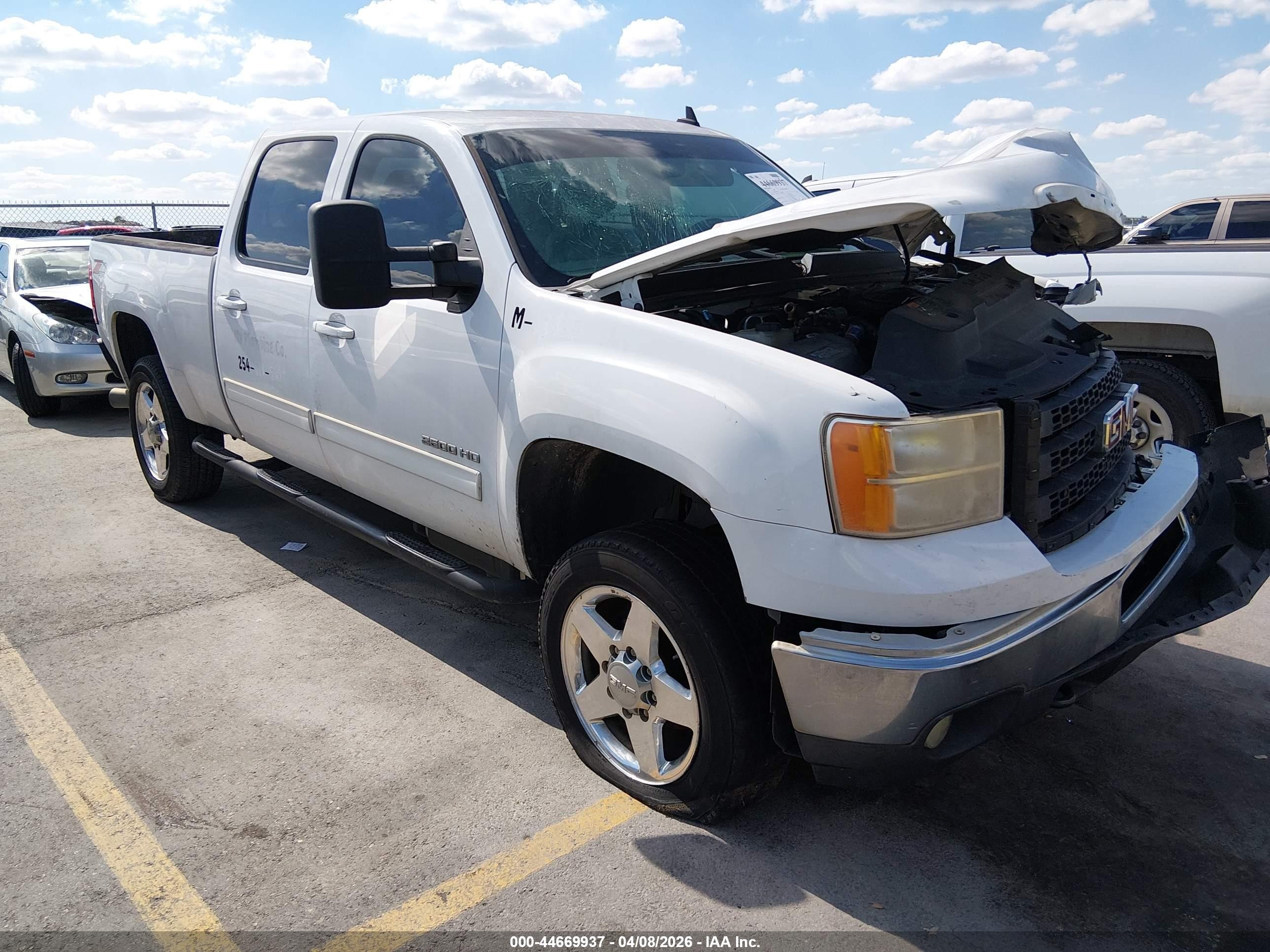 2011 Gmc Sierra 2500hd Slt White vin: 1GT121C85BF250646