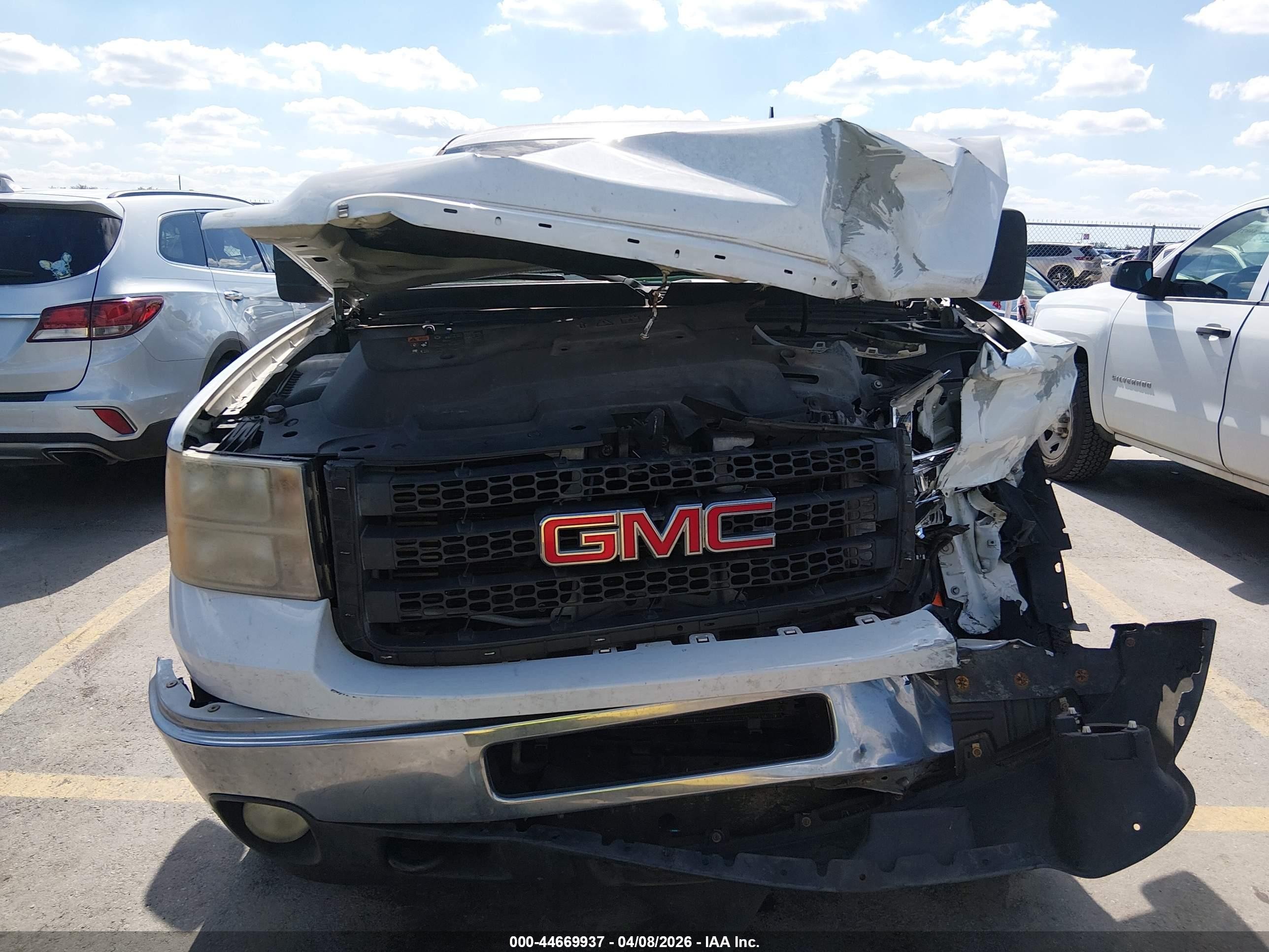 2011 Gmc Sierra 2500hd Slt White vin: 1GT121C85BF250646