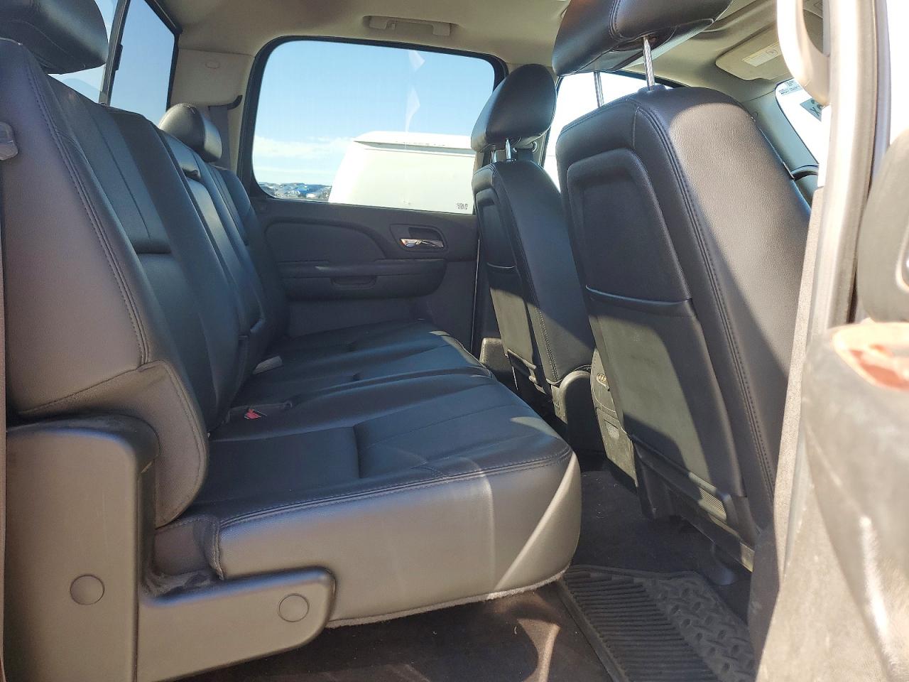 2014 Gmc Sierra K2500 Slt Серебряный vin: 1GT121E82EF115691