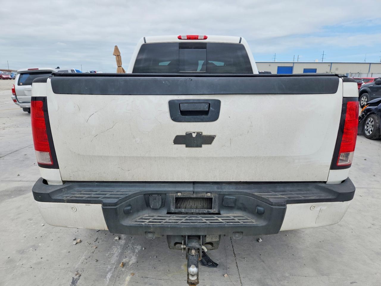 2011 Gmc Sierra K2500 Denali White vin: 1GT125C80BF254479