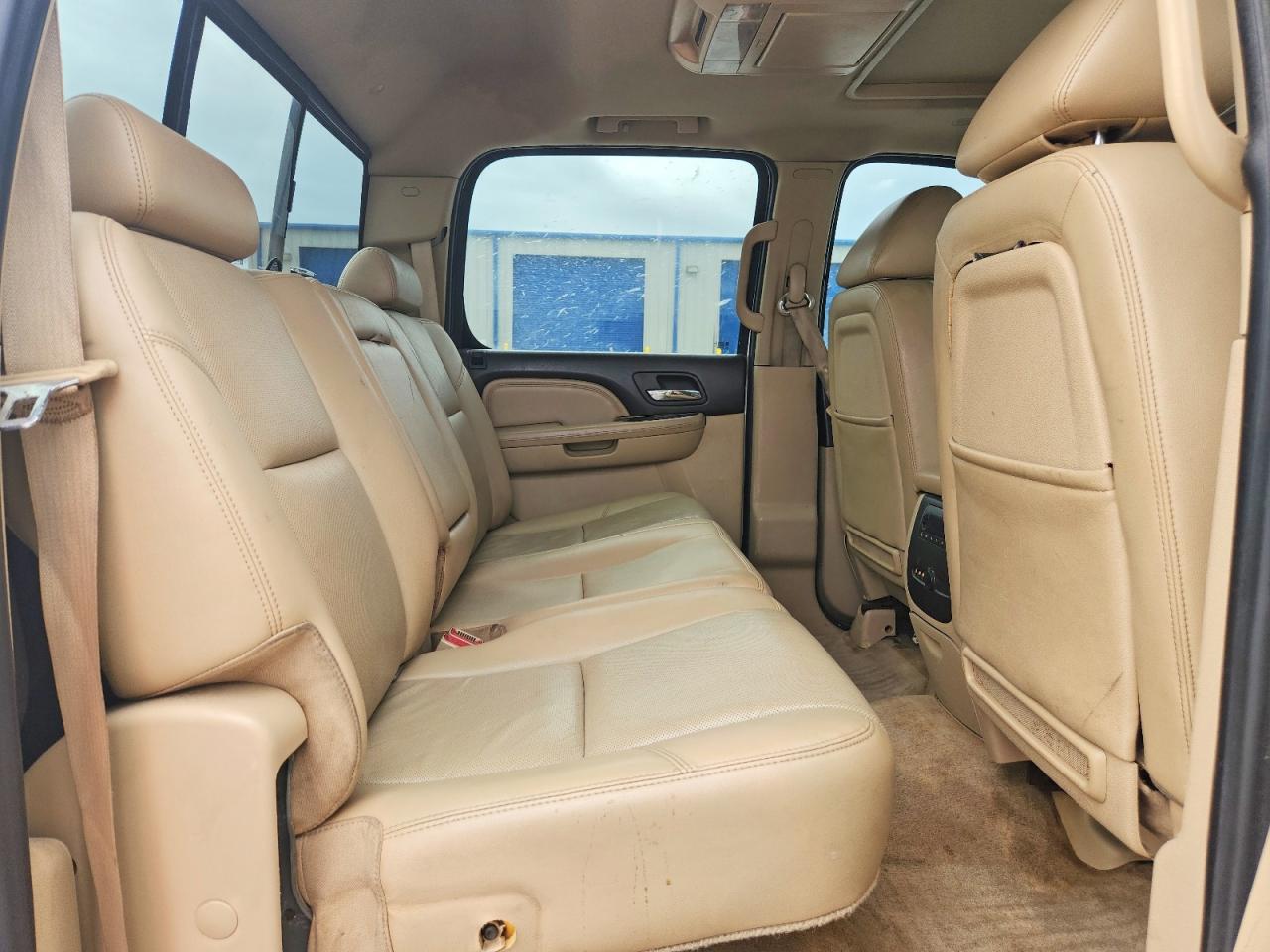 2011 Gmc Sierra K2500 Denali White vin: 1GT125C80BF254479