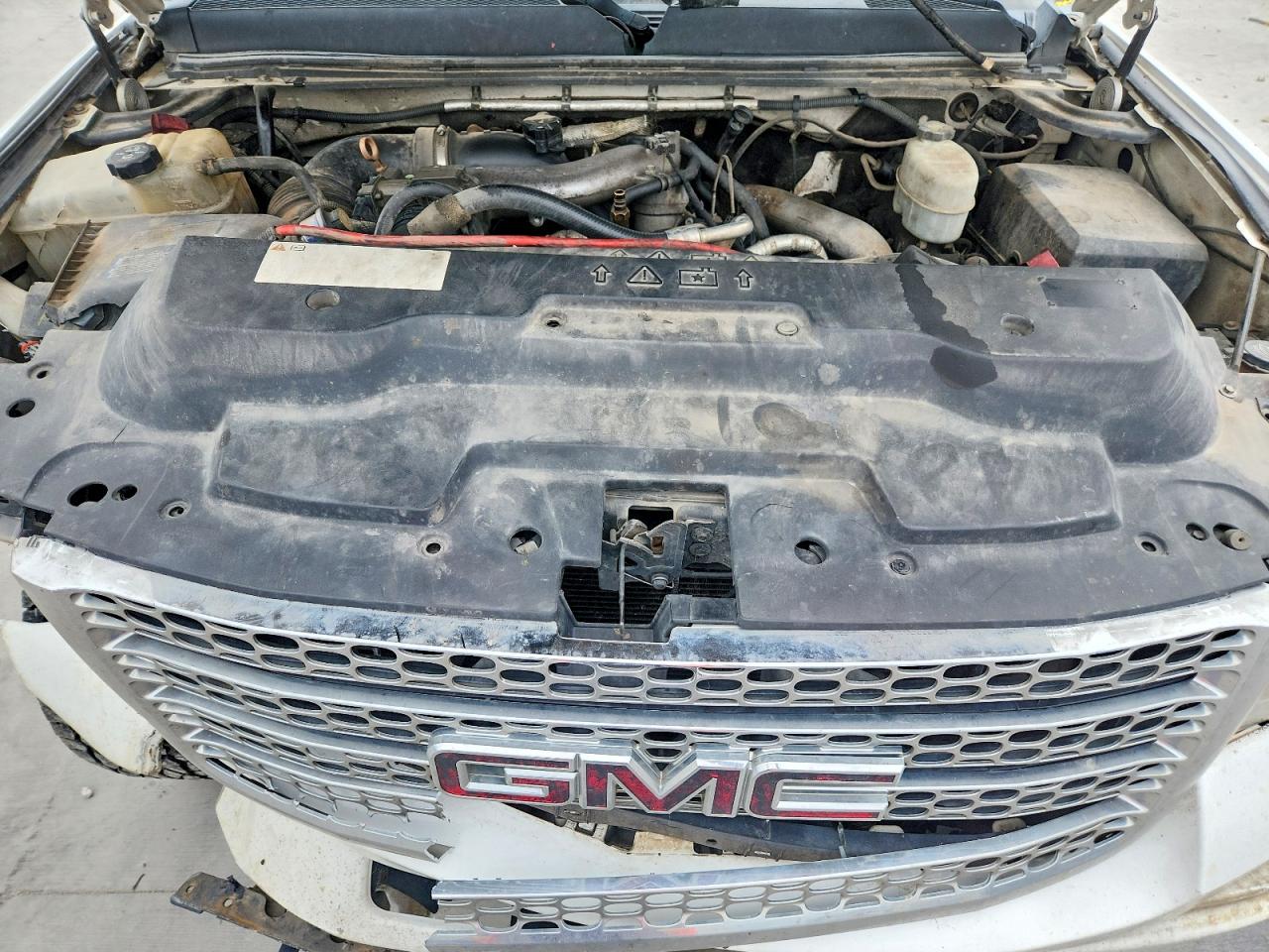 2011 Gmc Sierra K2500 Denali White vin: 1GT125C80BF254479
