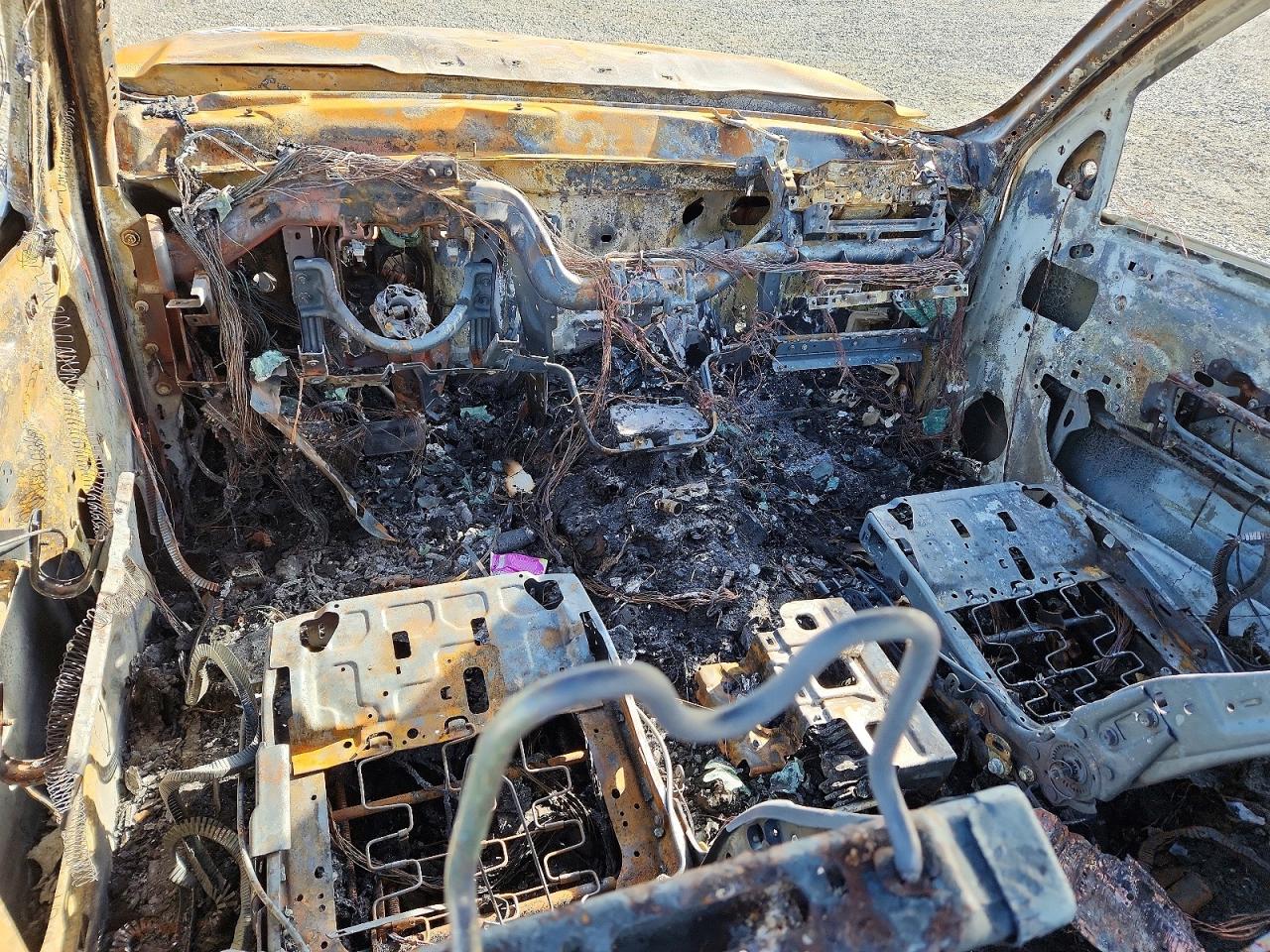 2011 Gmc Sierra K2500 Denali Burn vin: 1GT125C81BF137526
