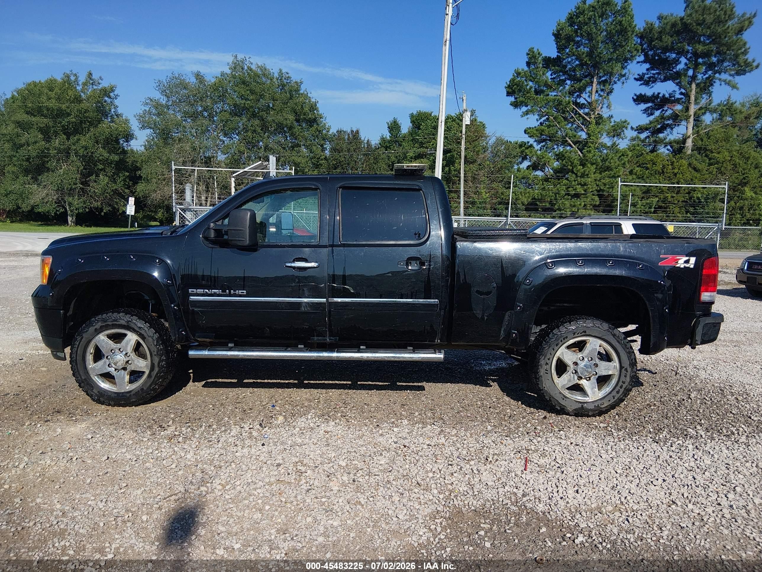 2011 Gmc Sierra 2500hd Denali Black vin: 1GT125C82BF183592