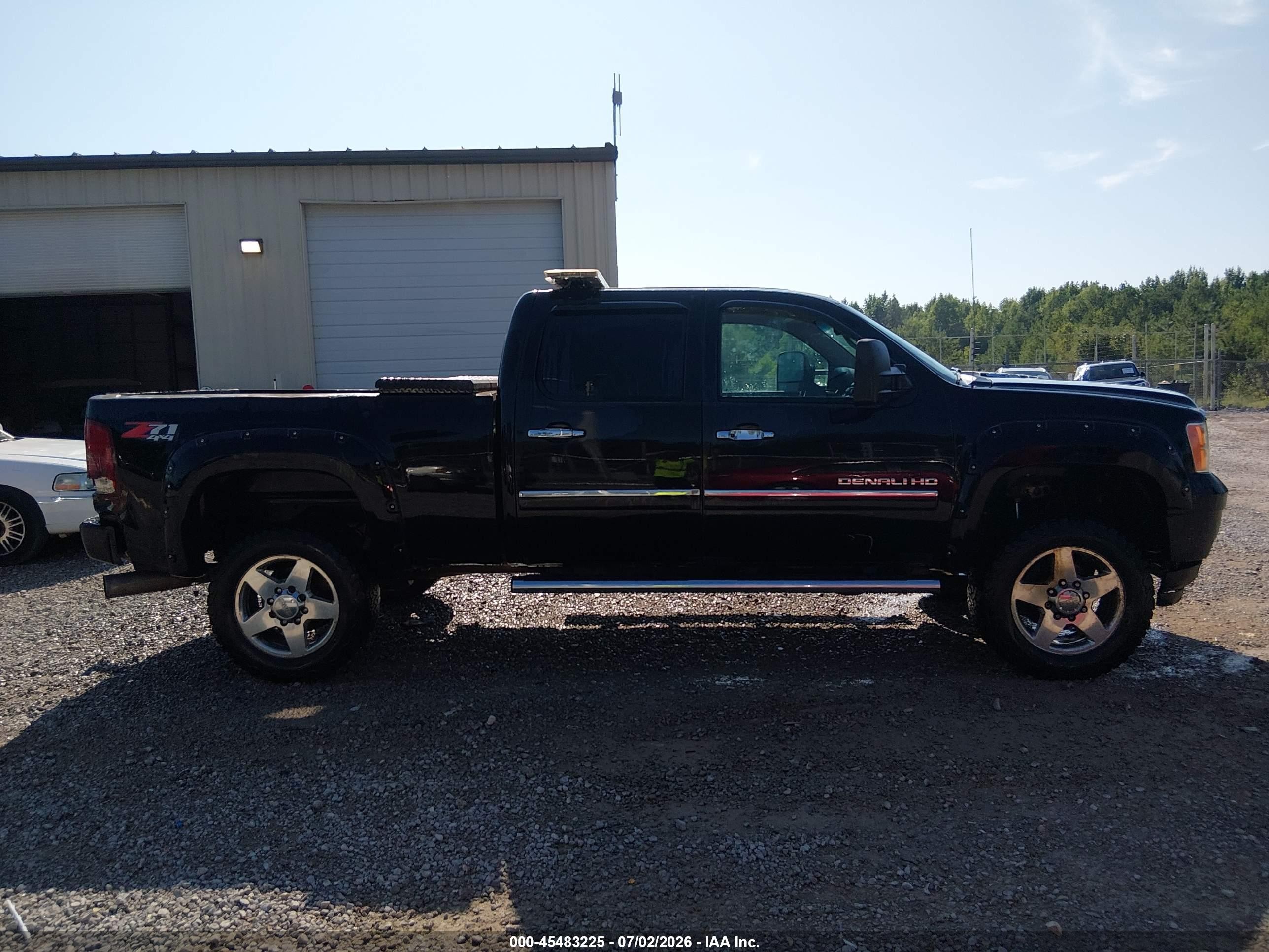 2011 Gmc Sierra 2500hd Denali Black vin: 1GT125C82BF183592