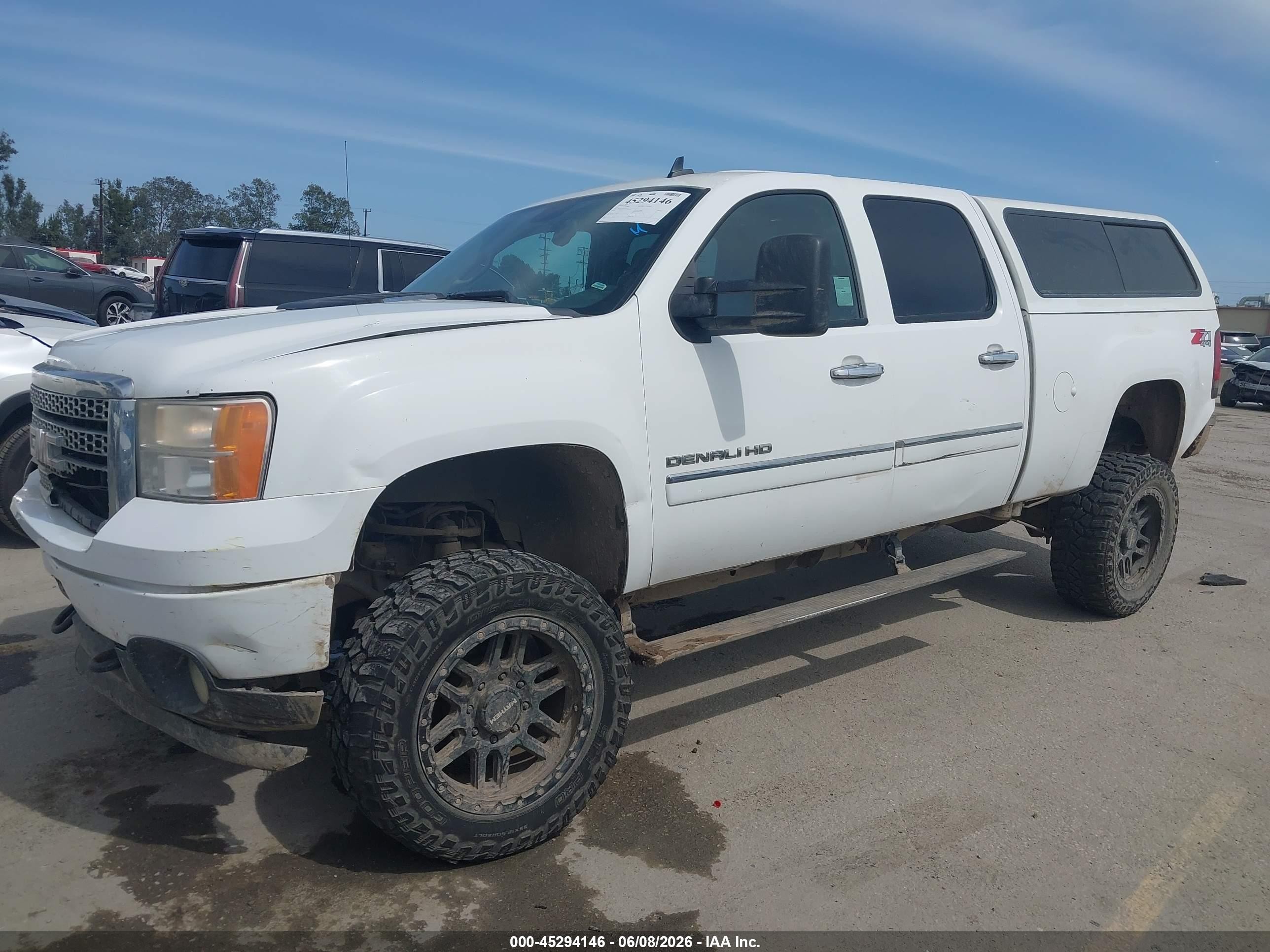 2011 Gmc Sierra 2500hd Denali White vin: 1GT125C86BF205707
