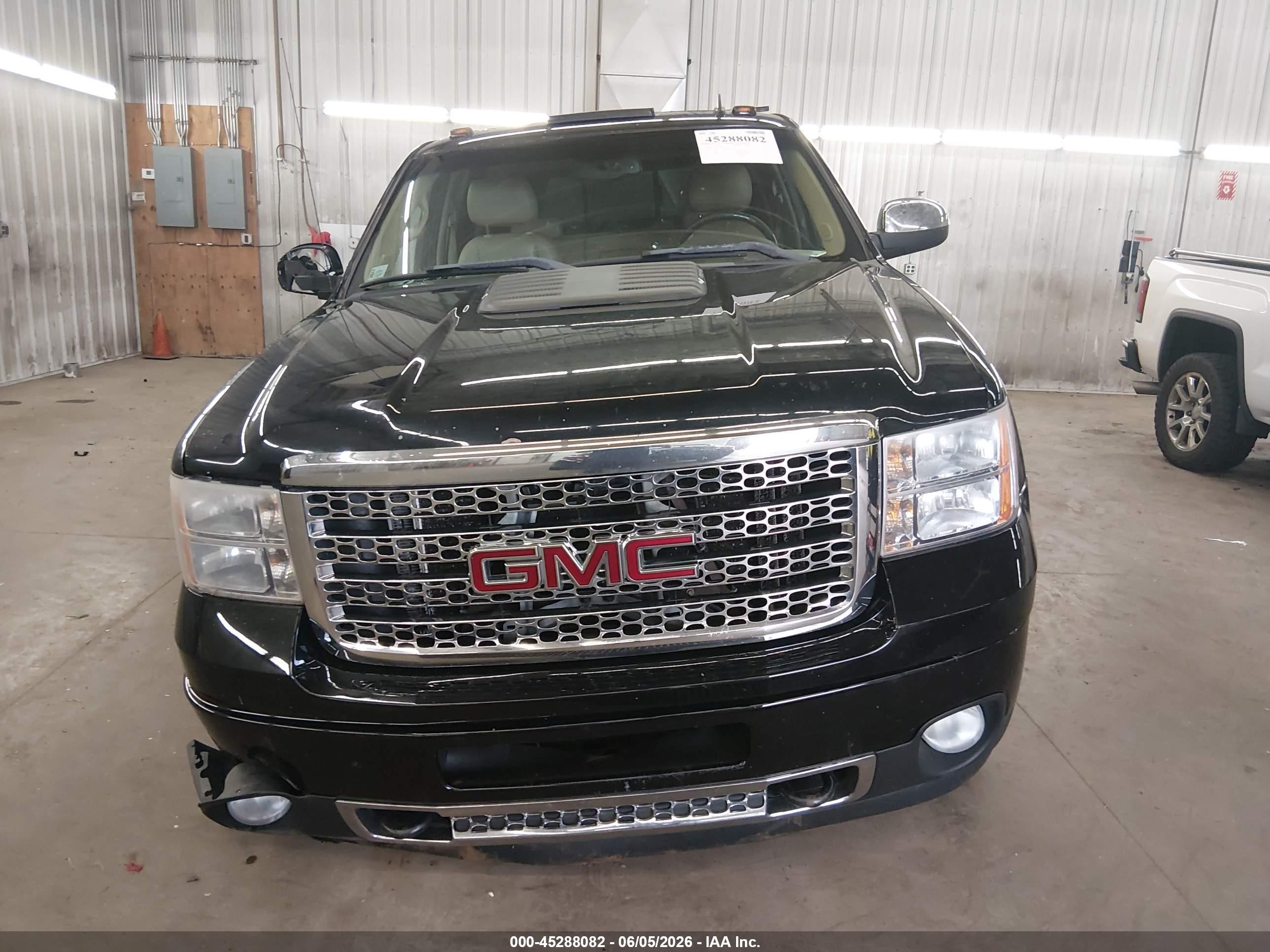 2011 Gmc Sierra 2500hd Denali Black vin: 1GT125CG3BF202139