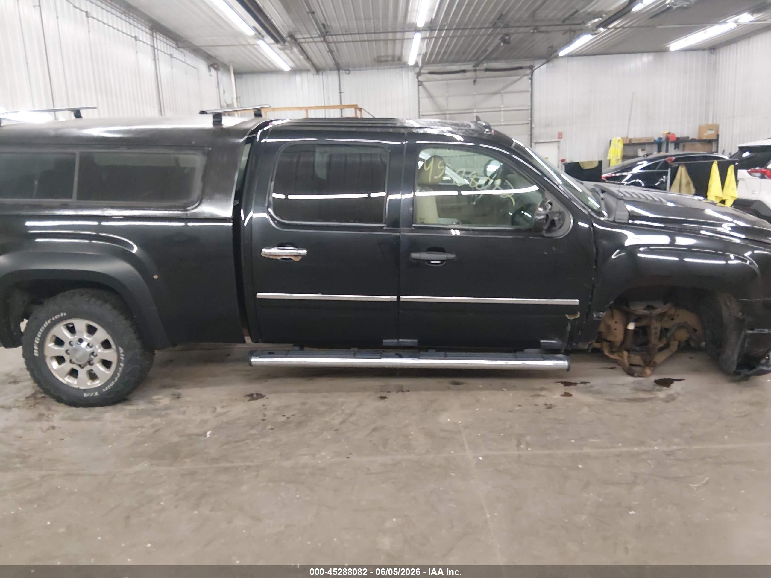 2011 Gmc Sierra 2500hd Denali Black vin: 1GT125CG3BF202139