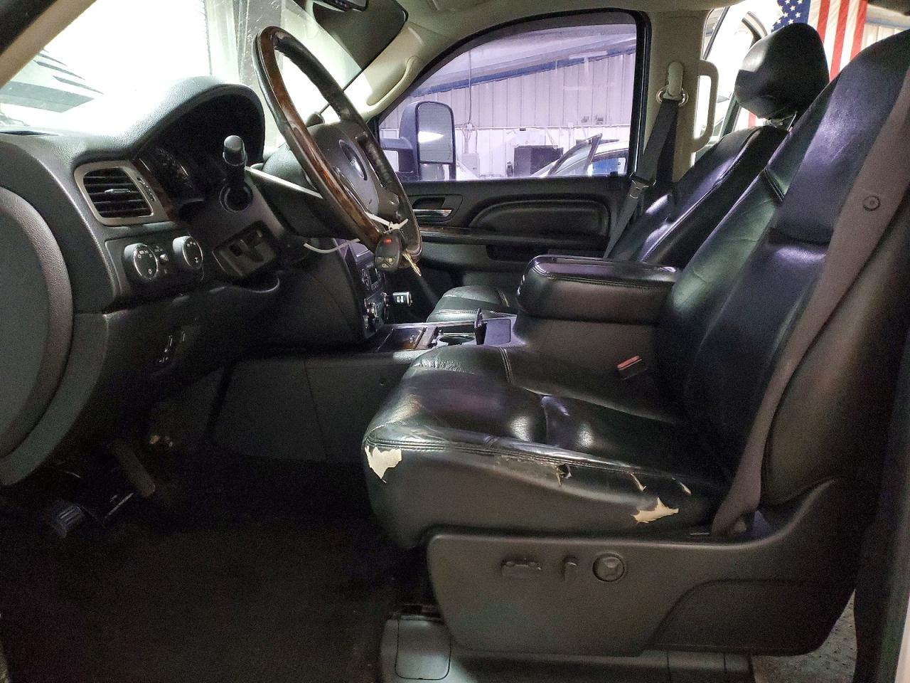 2012 Gmc Sierra K2500 Denali White vin: 1GT125E83CF194955