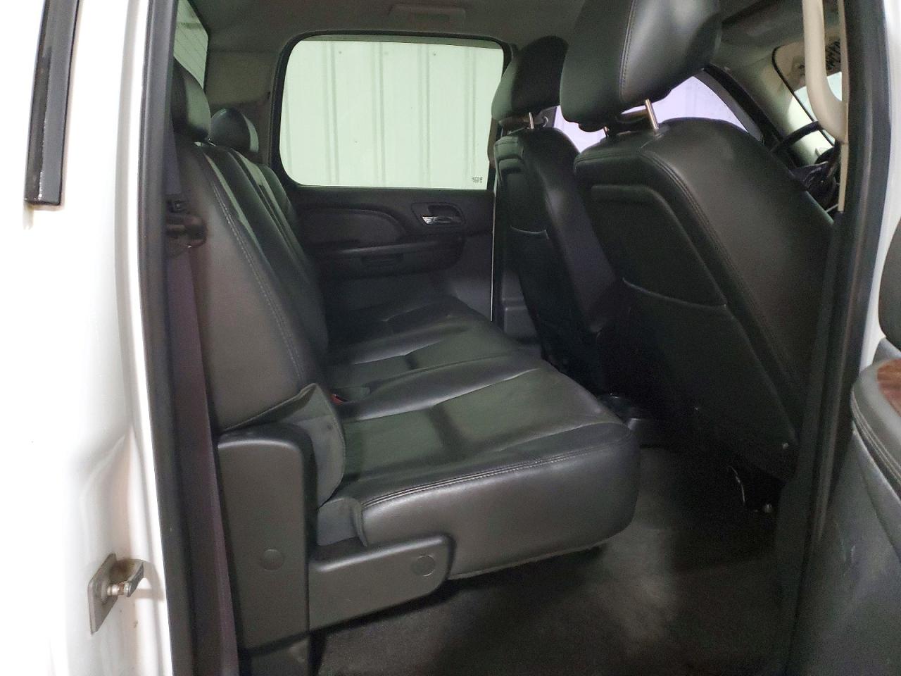 2012 Gmc Sierra K2500 Denali White vin: 1GT125E83CF194955