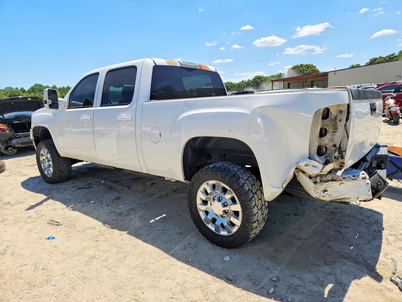 2013 Gmc Sierra K2500 Denali White vin: 1GT125E86DF237976