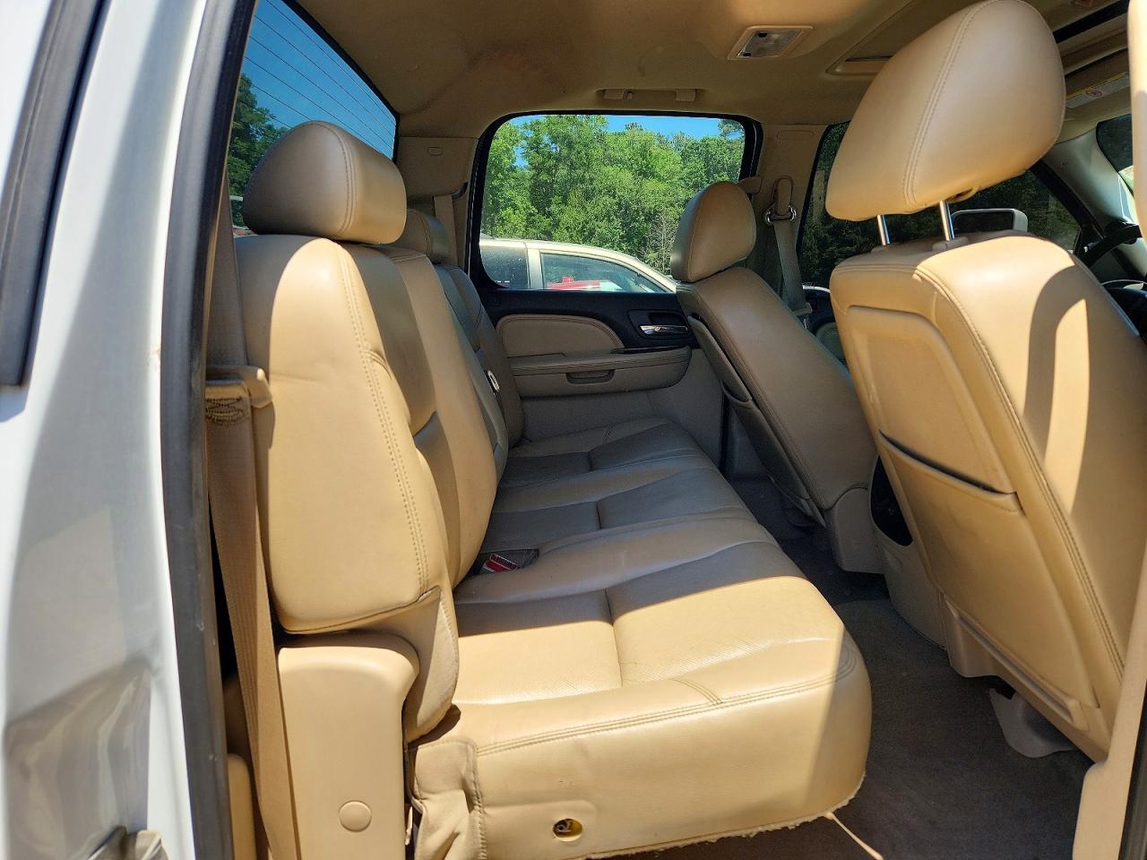 2013 Gmc Sierra K2500 Denali White vin: 1GT125E86DF237976