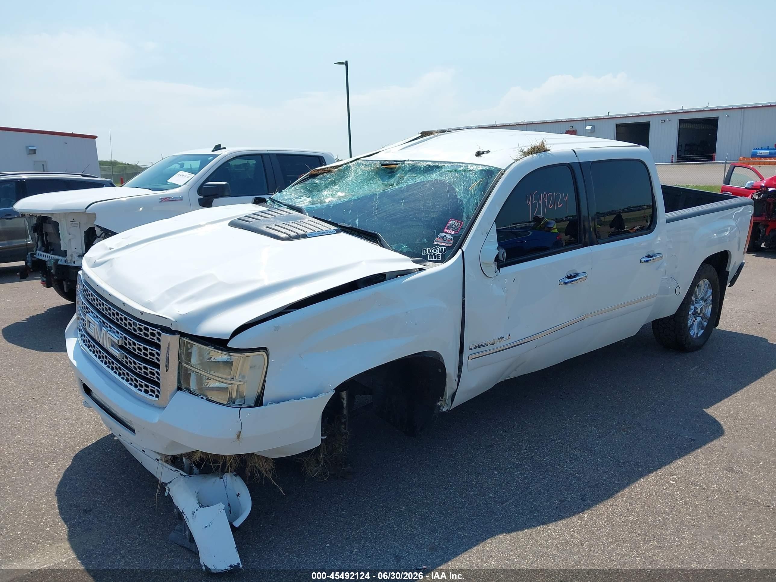 2012 Gmc Sierra 2500hd Denali White vin: 1GT125E88CF171946