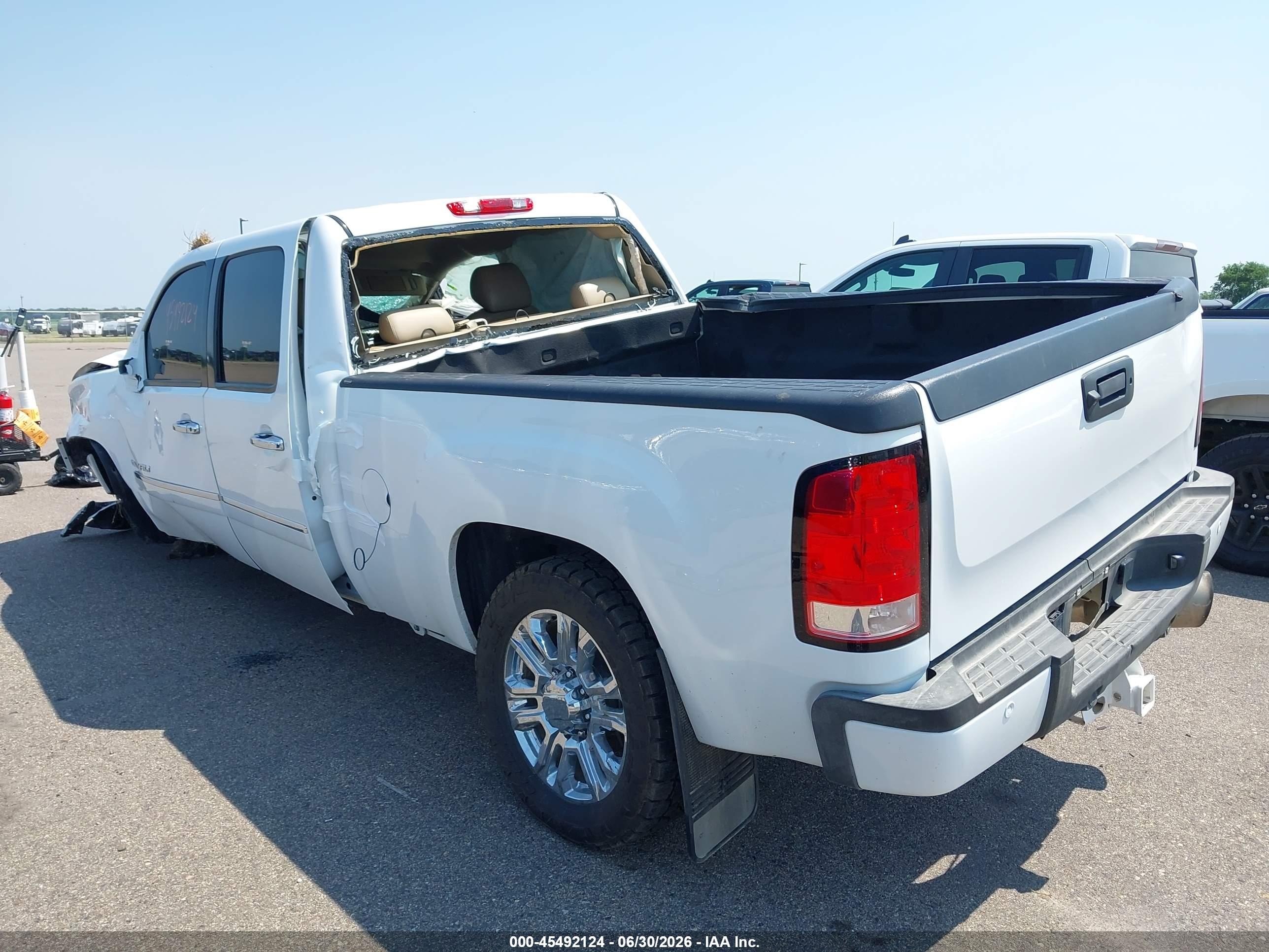 2012 Gmc Sierra 2500hd Denali White vin: 1GT125E88CF171946