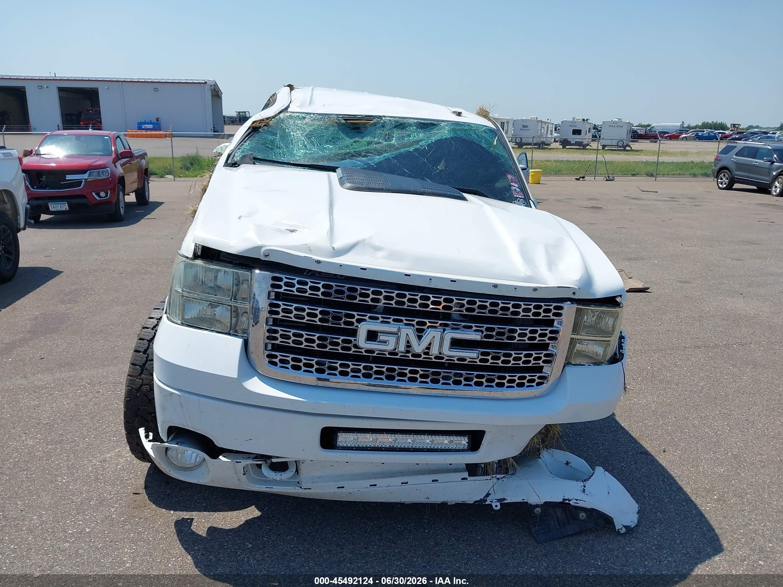 2012 Gmc Sierra 2500hd Denali White vin: 1GT125E88CF171946