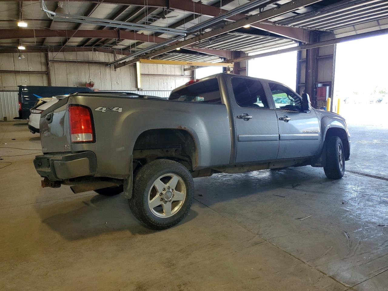 2013 Gmc Sierra K2500 Denali Желто-коричневый vin: 1GT125EG4DF102793
