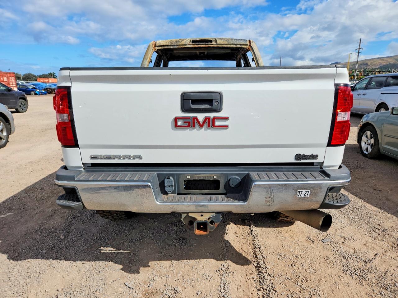 2016 Gmc Sierra K2500 Heavy Duty White vin: 1GT12RE89GF212873