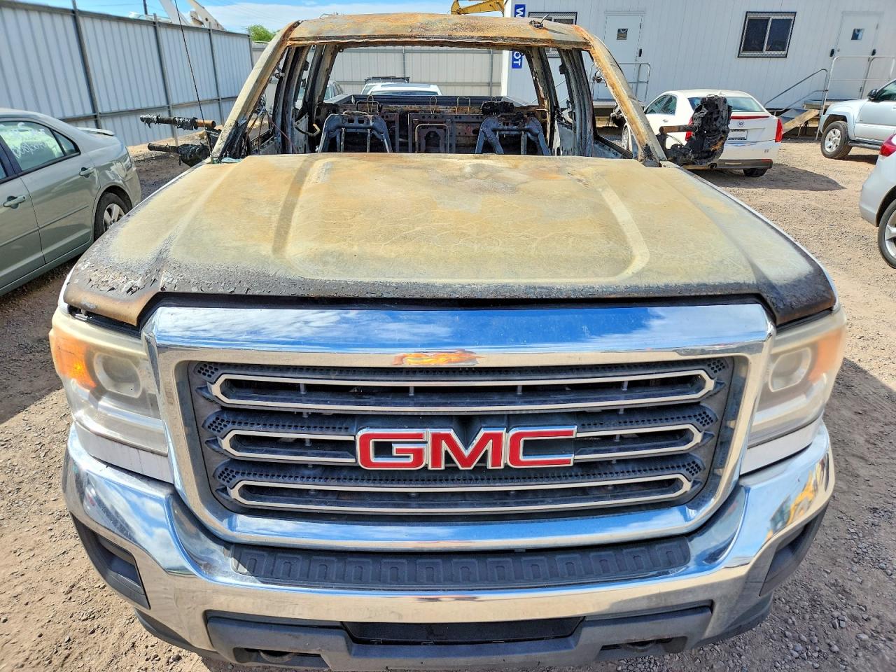 2016 Gmc Sierra K2500 Heavy Duty White vin: 1GT12RE89GF212873