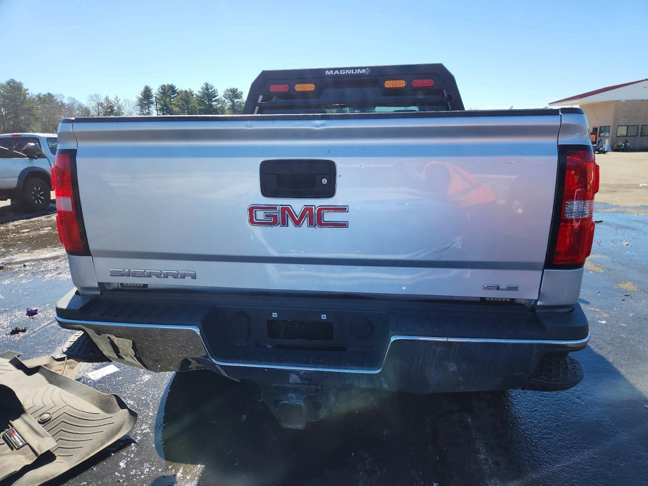 2018 Gmc Sierra K2500 Sle Silver vin: 1GT12SEY7JF265327