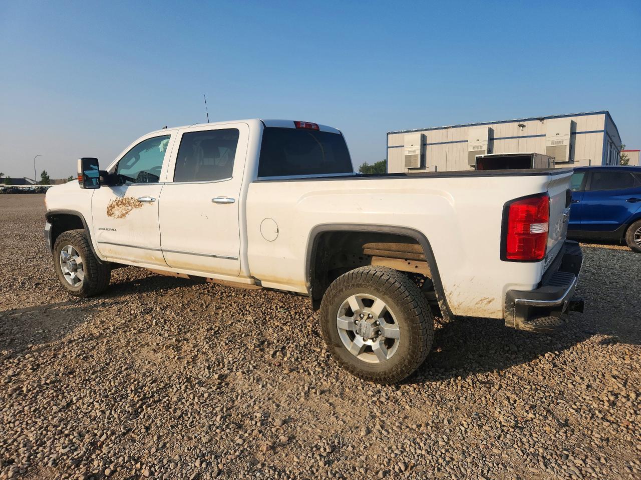 2018 Gmc Sierra K2500 Slt White vin: 1GT12TEY4JF258261