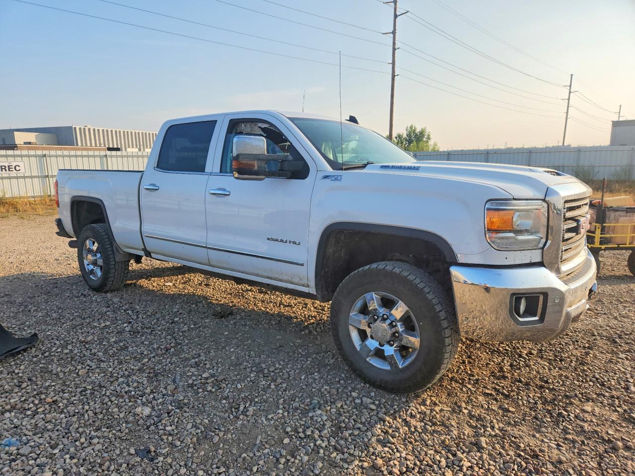 2018 Gmc Sierra K2500 Slt White vin: 1GT12TEY4JF258261