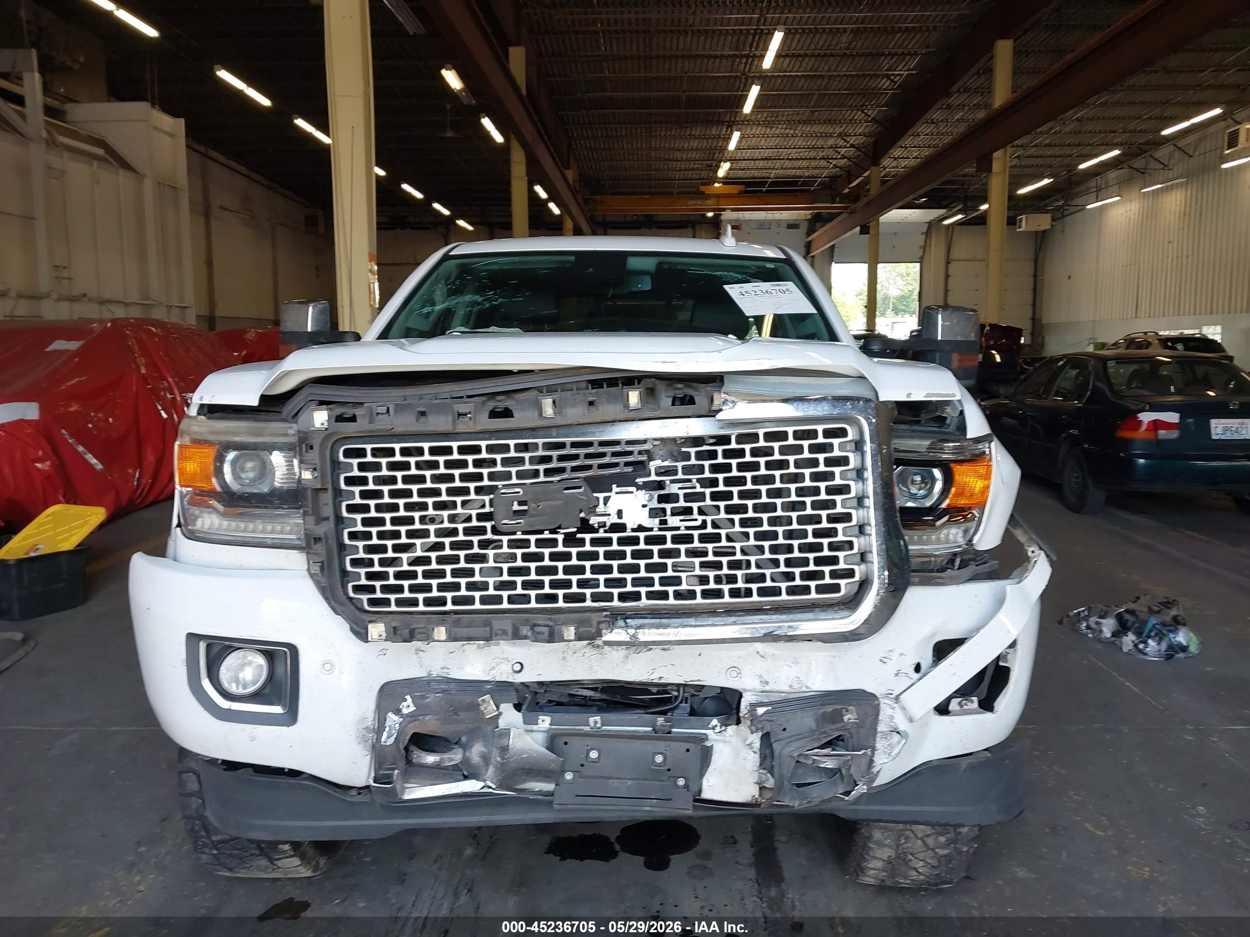 2016 Gmc Sierra 2500hd Denali White vin: 1GT12UE82GF267572
